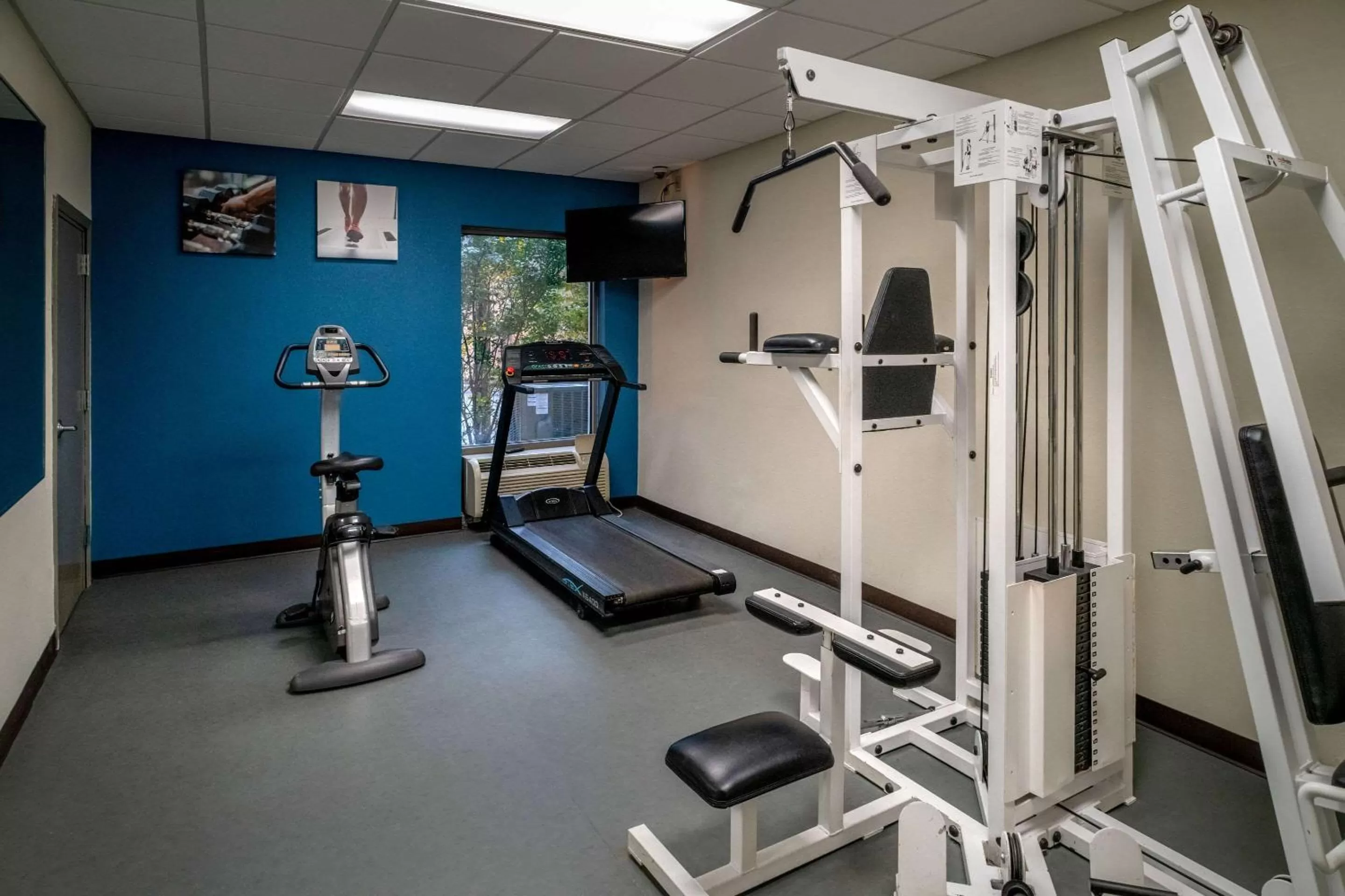 Fitness centre/facilities in Comfort Inn & Suites Grundy