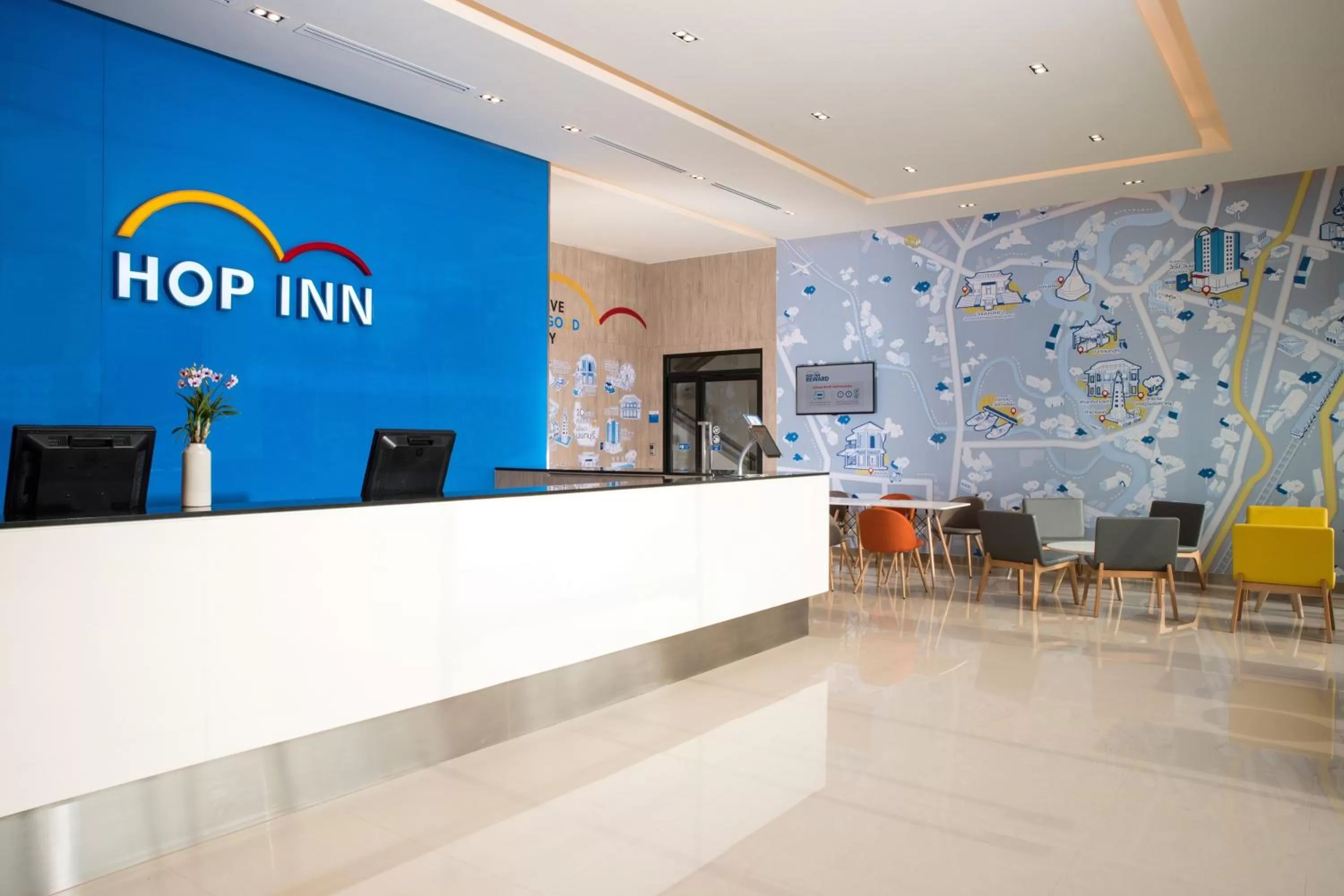 Lobby or reception in HOP INN Chaengwattana