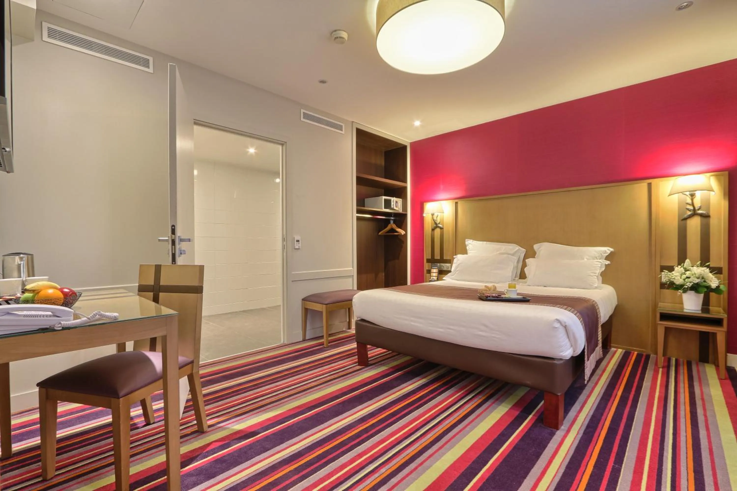 Prestige Double Room in Hotel Mondial