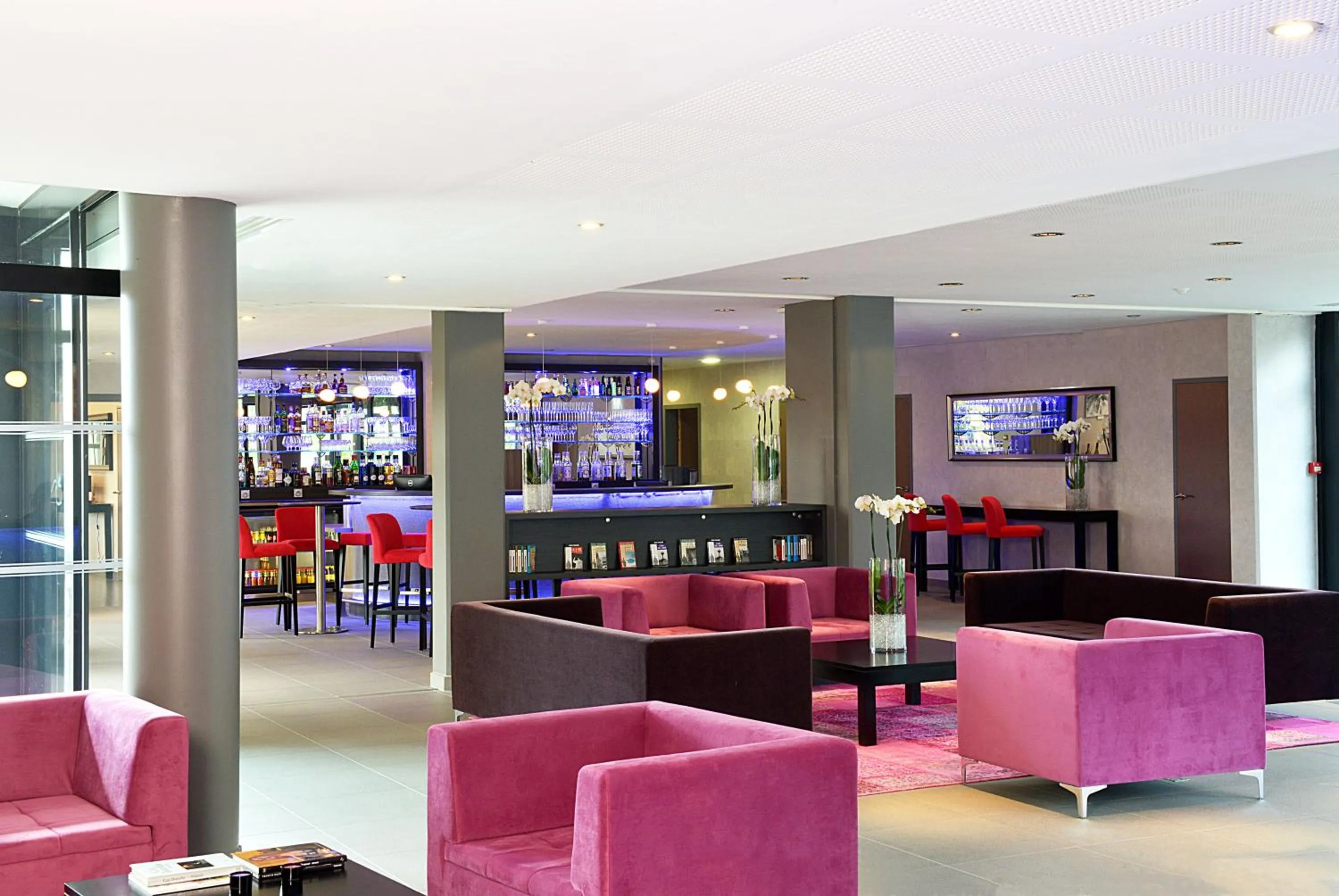 Lounge or bar in Thalasso Concarneau Spa Marin Resort