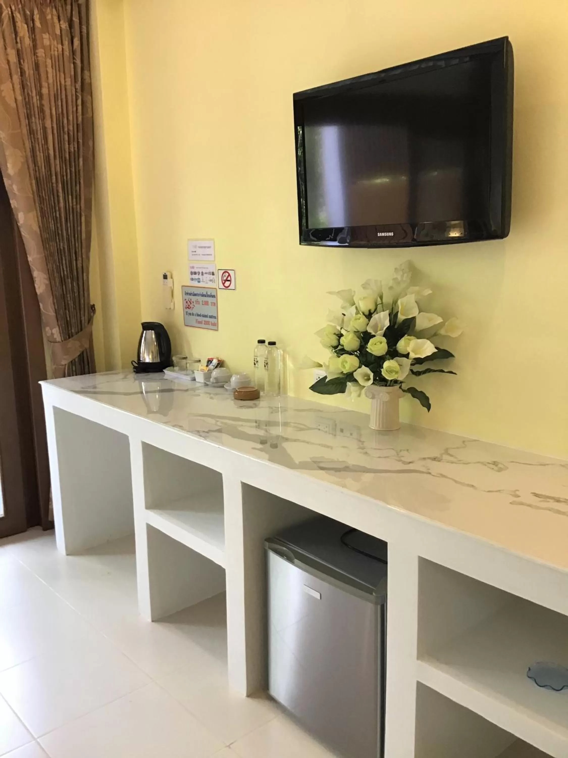 TV/Entertainment Center in Pratum Resort