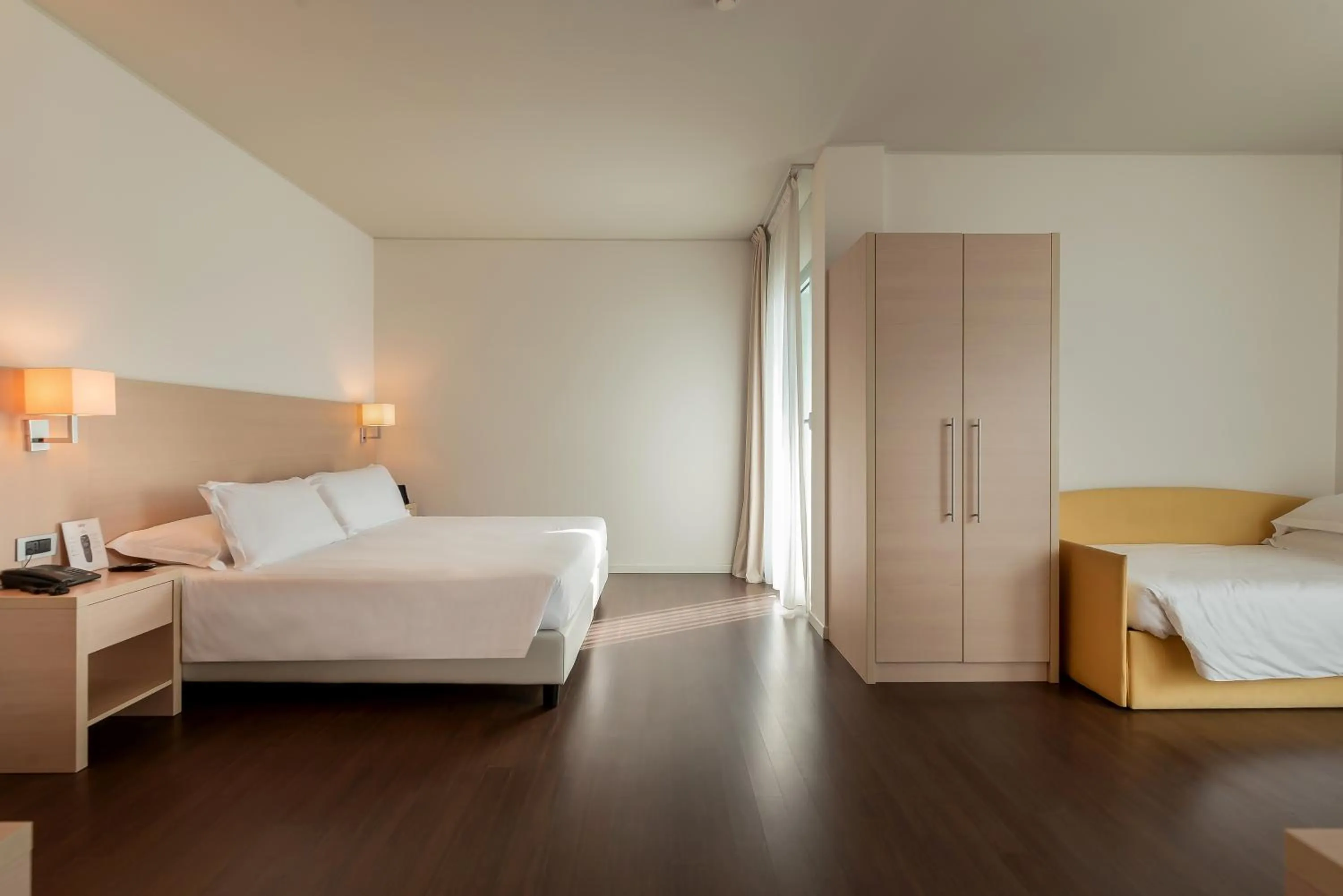 Bedroom, Bed in Hotel Baia Flaminia