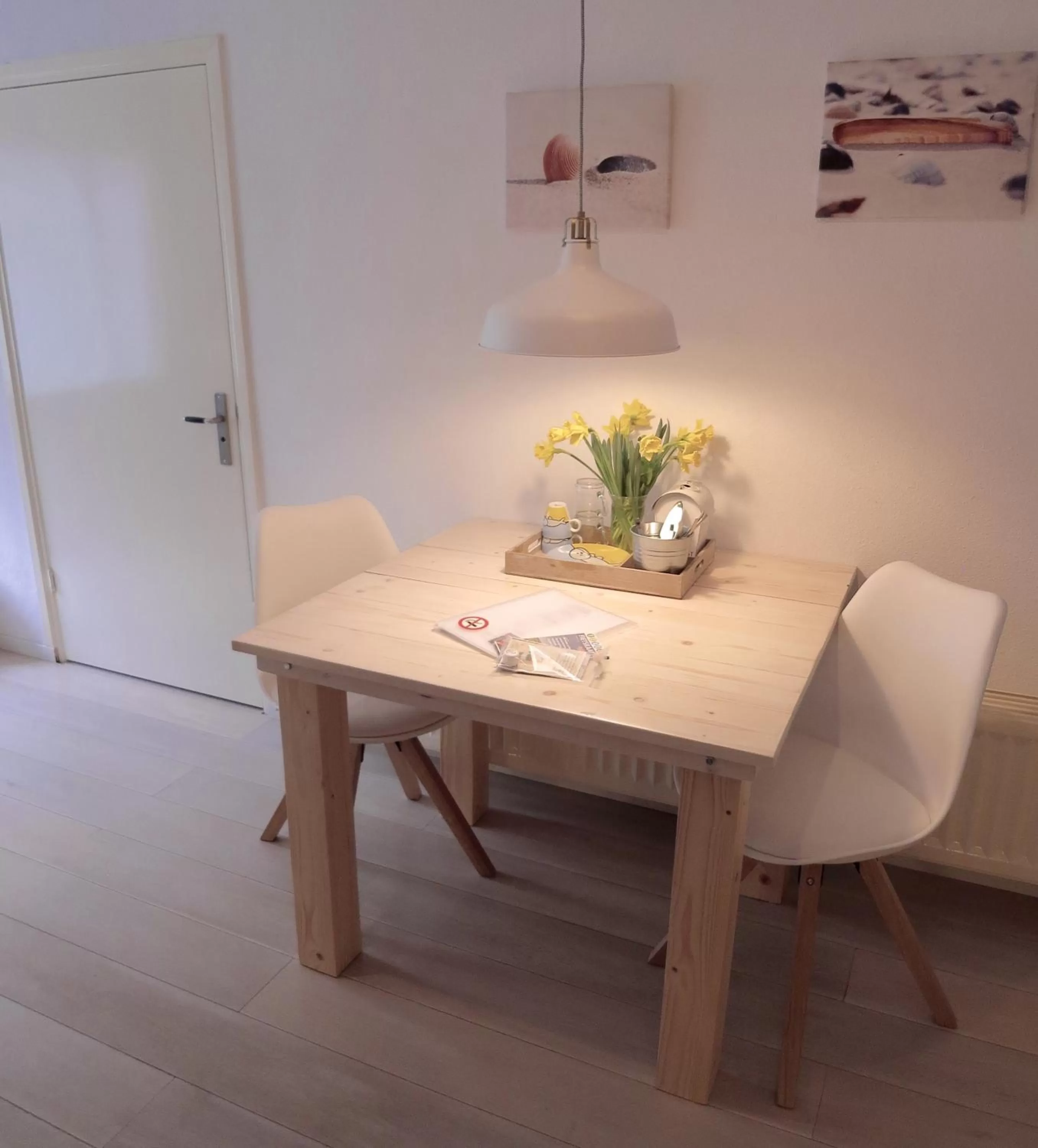 Dining Area in B&B Vloedlijn Texel