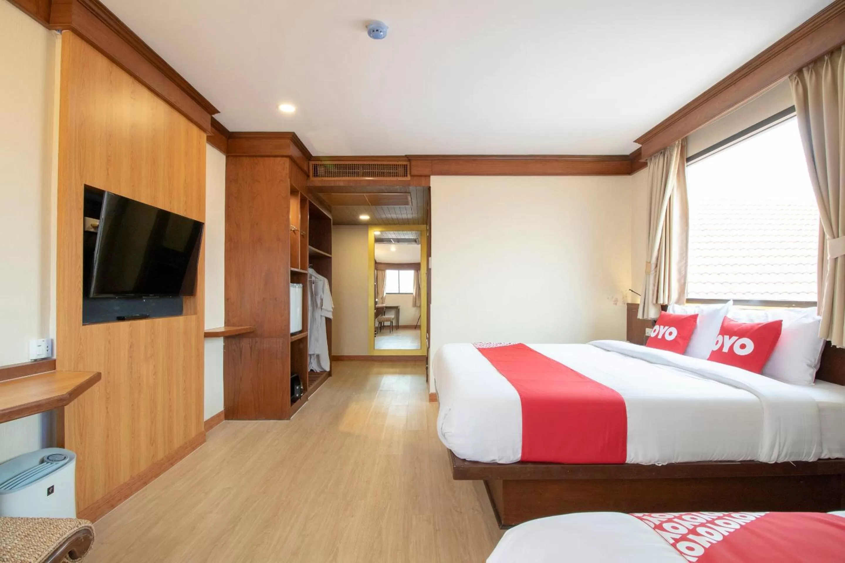 Bedroom in OYO 635 Sira Boutique Hotel