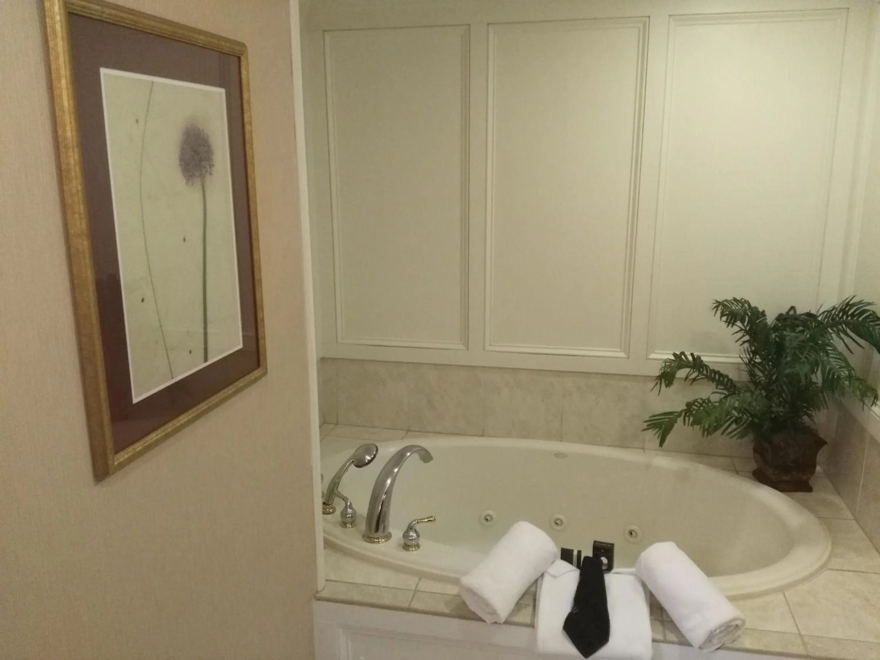 Bed in The Wilshire Grand Hotel