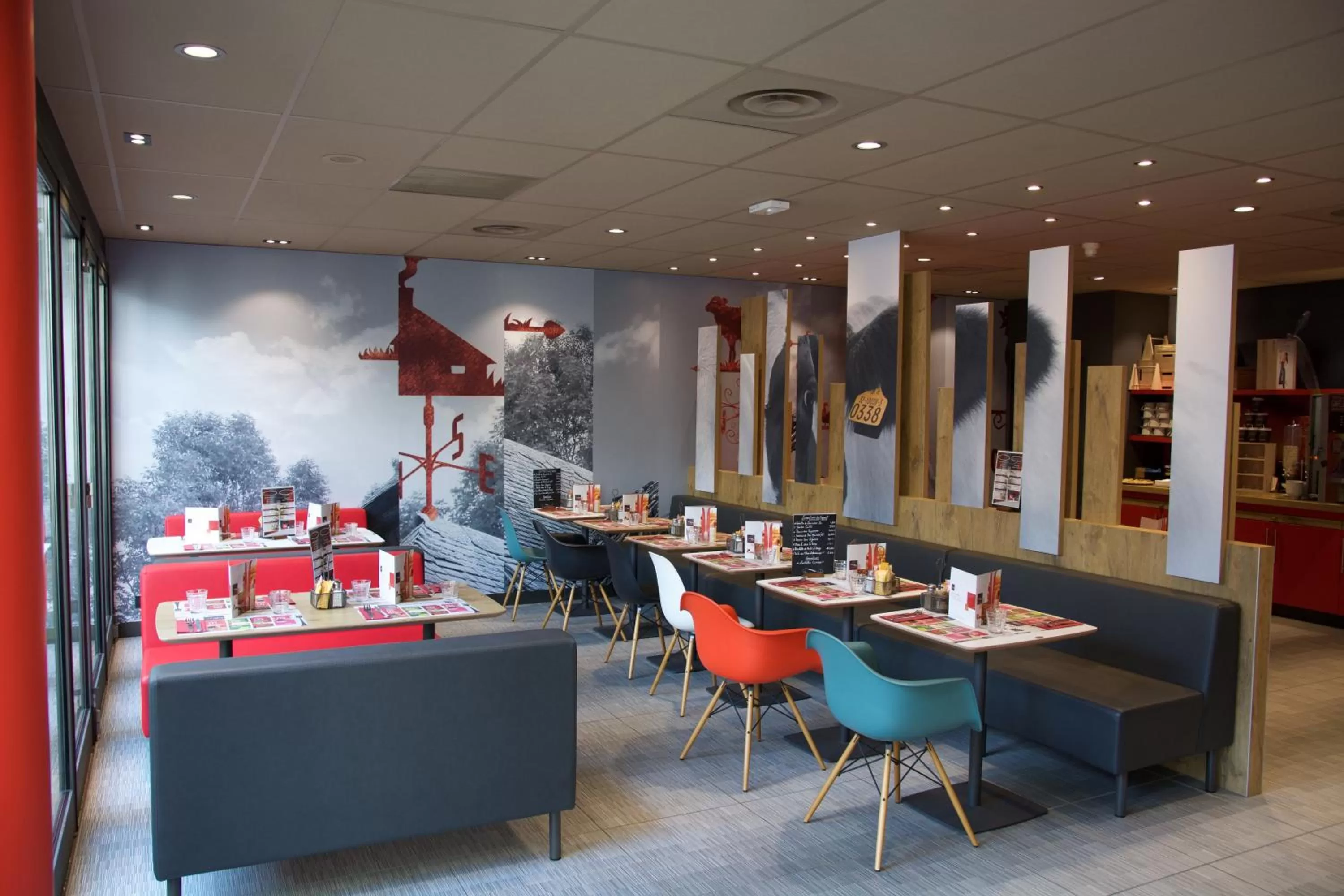 Restaurant/places to eat in ibis Marseille Timone