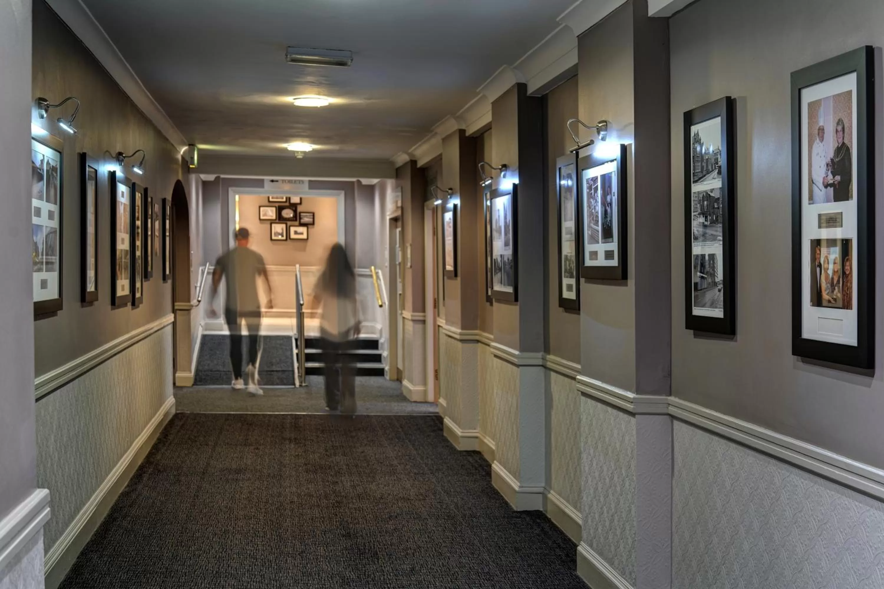 Area and facilities in Cresta Court Hotel