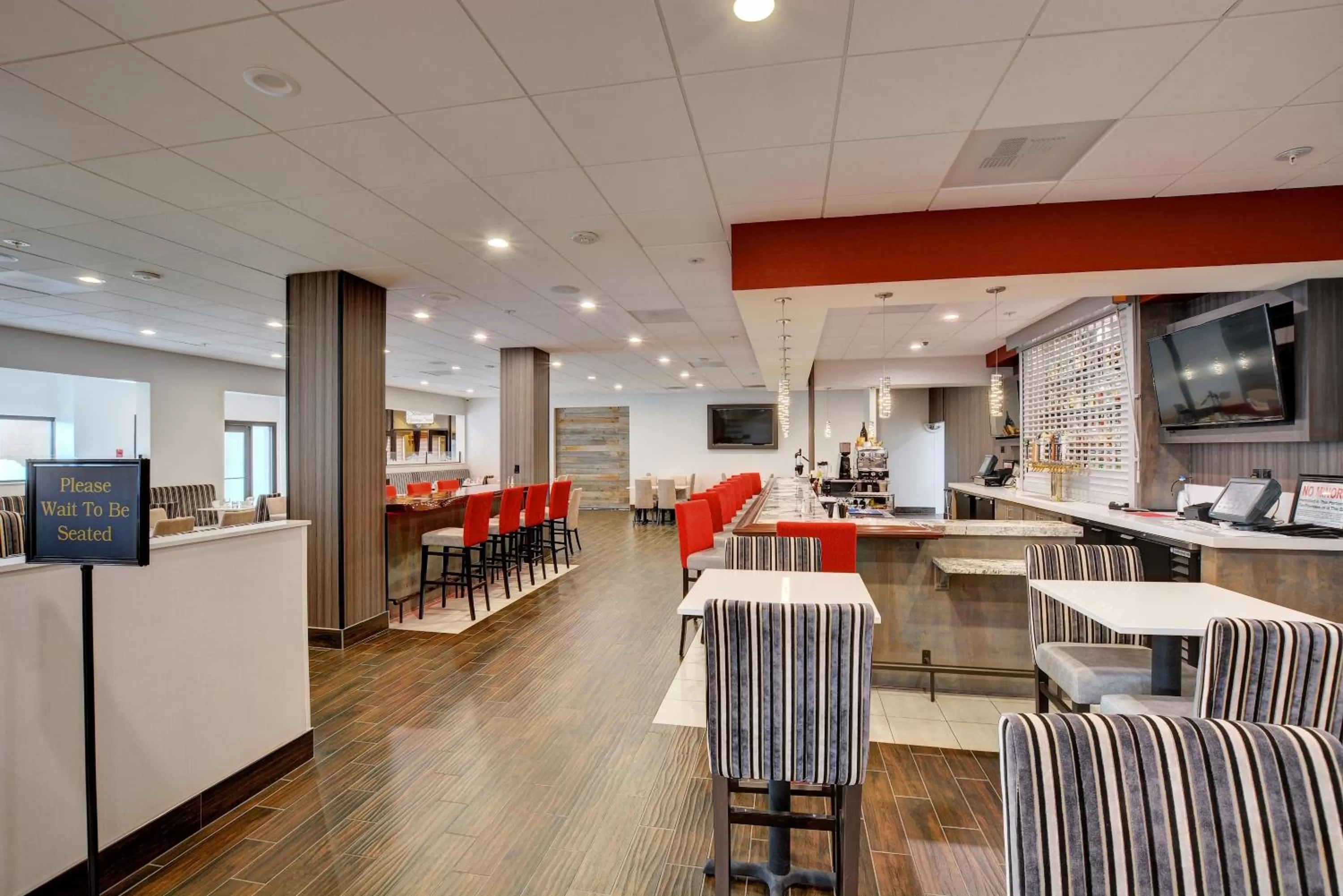 Lounge or bar in Holiday Inn - Salem by IHG