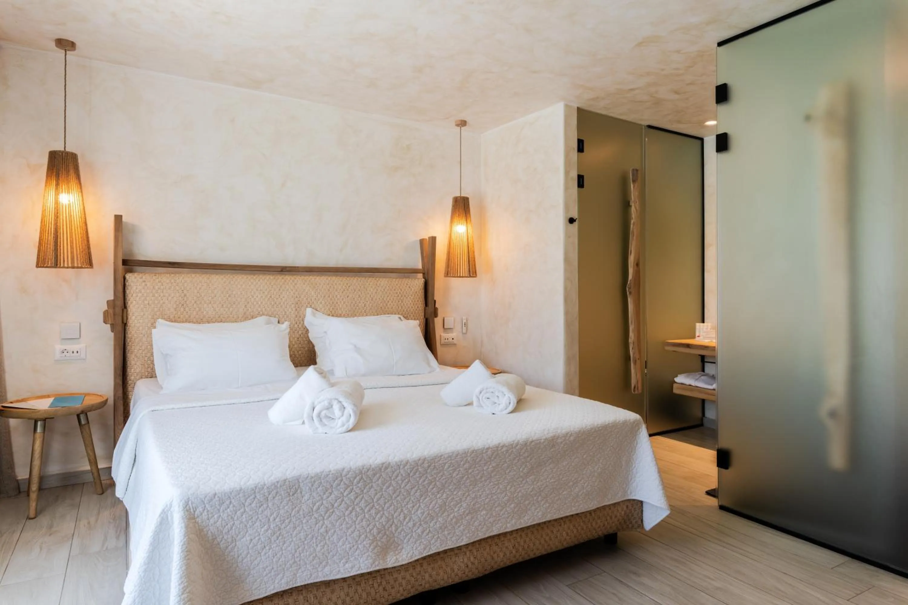 Photo of the whole room, Bed in Panormos Village Hotel