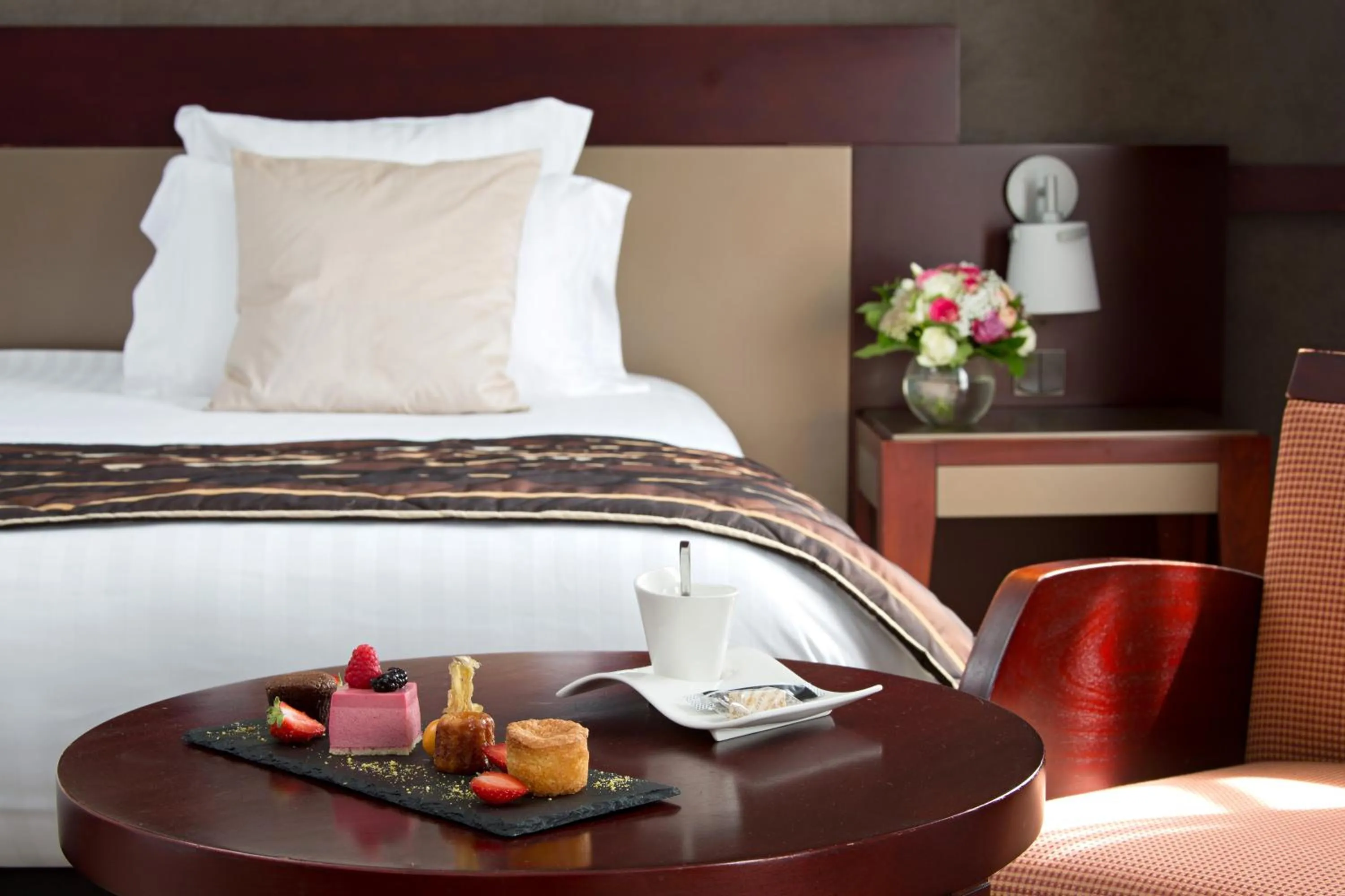 Bedroom, Bed in Alliance Lille - Couvent Des Minimes