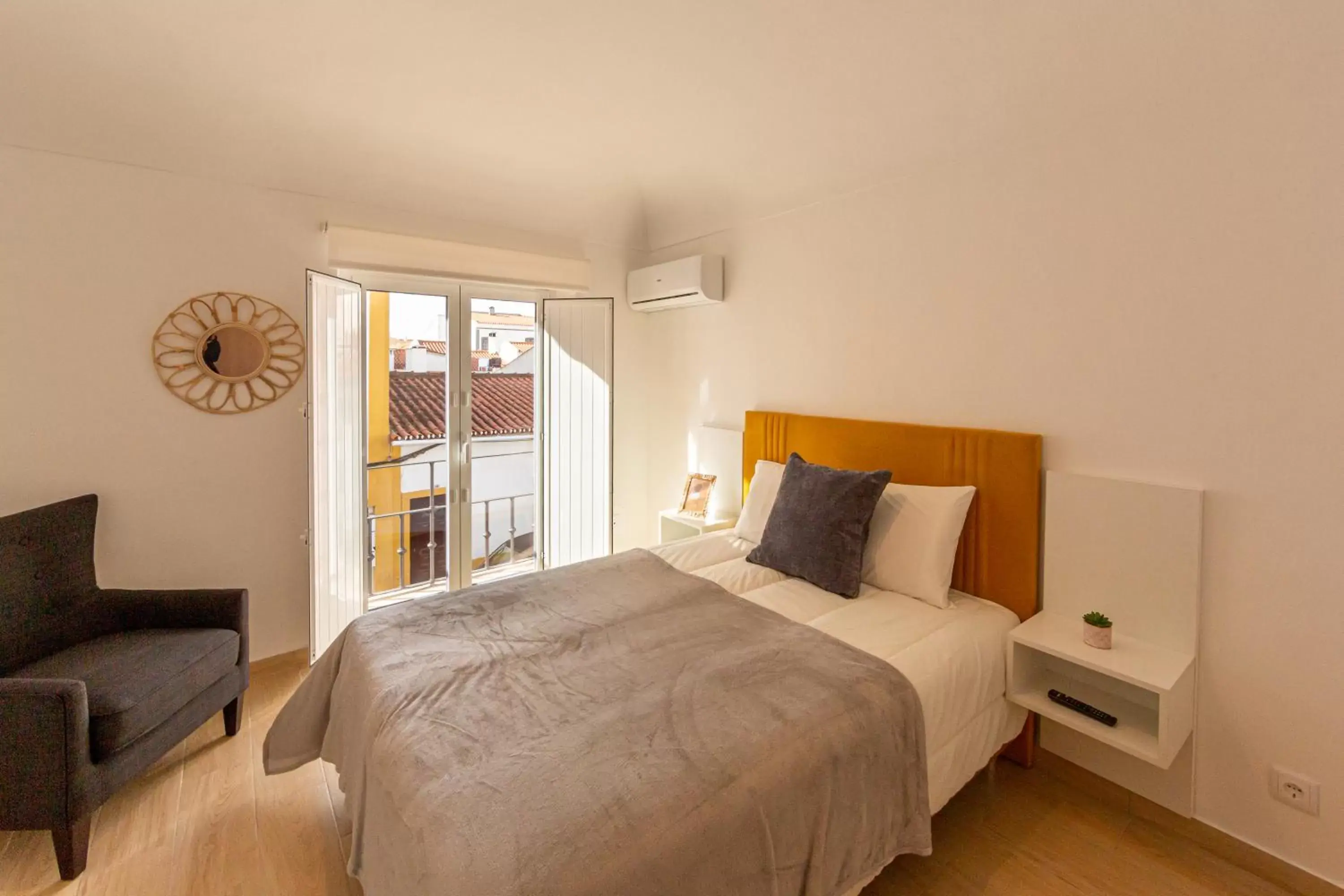 One-Bedroom Apartment in Luxury Palm Suites One-Bedroom Apartment in Luxury Palm Suites