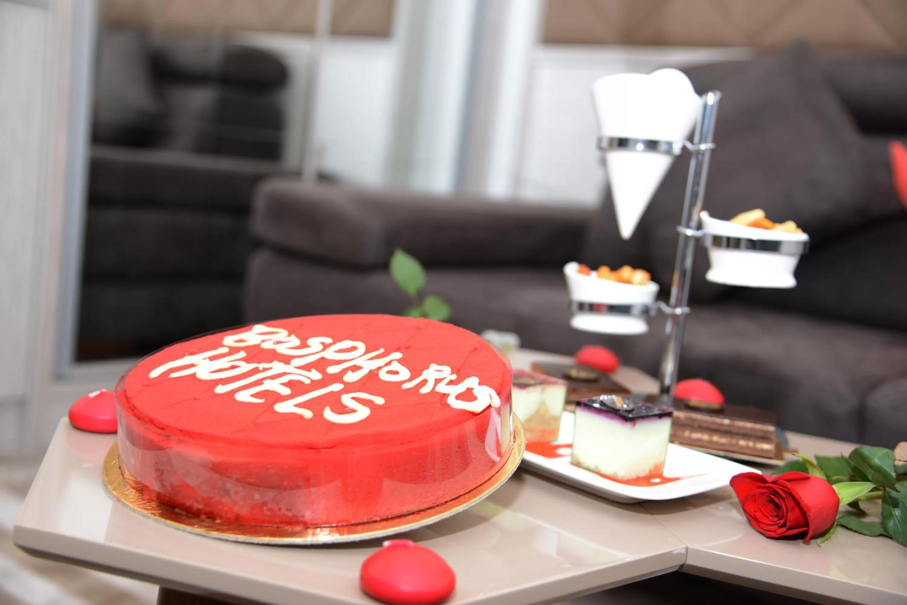 Restaurant/places to eat, Food in Le Bosphorus Al Madinah