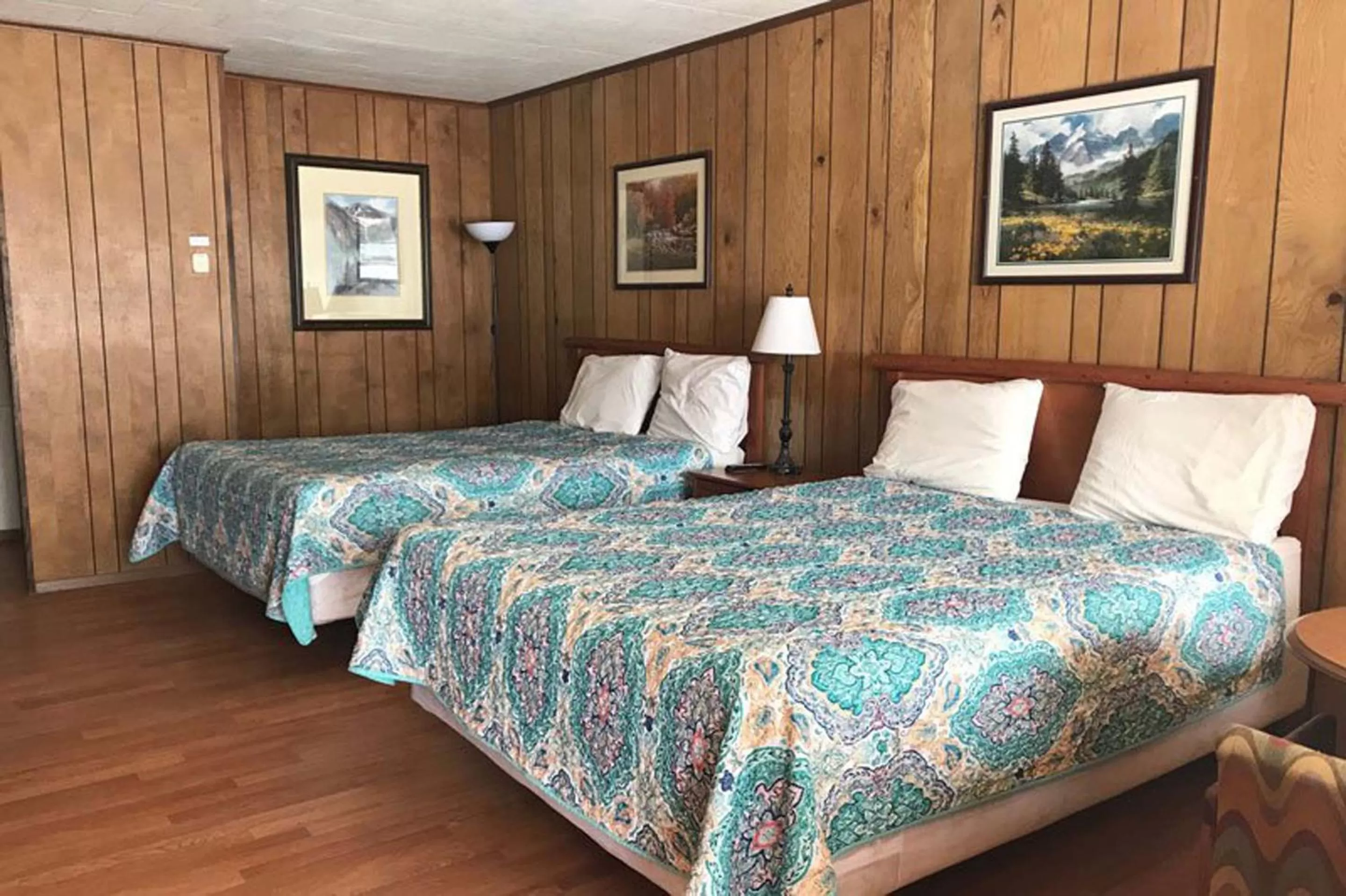 Bed in Elkhorn Lodge