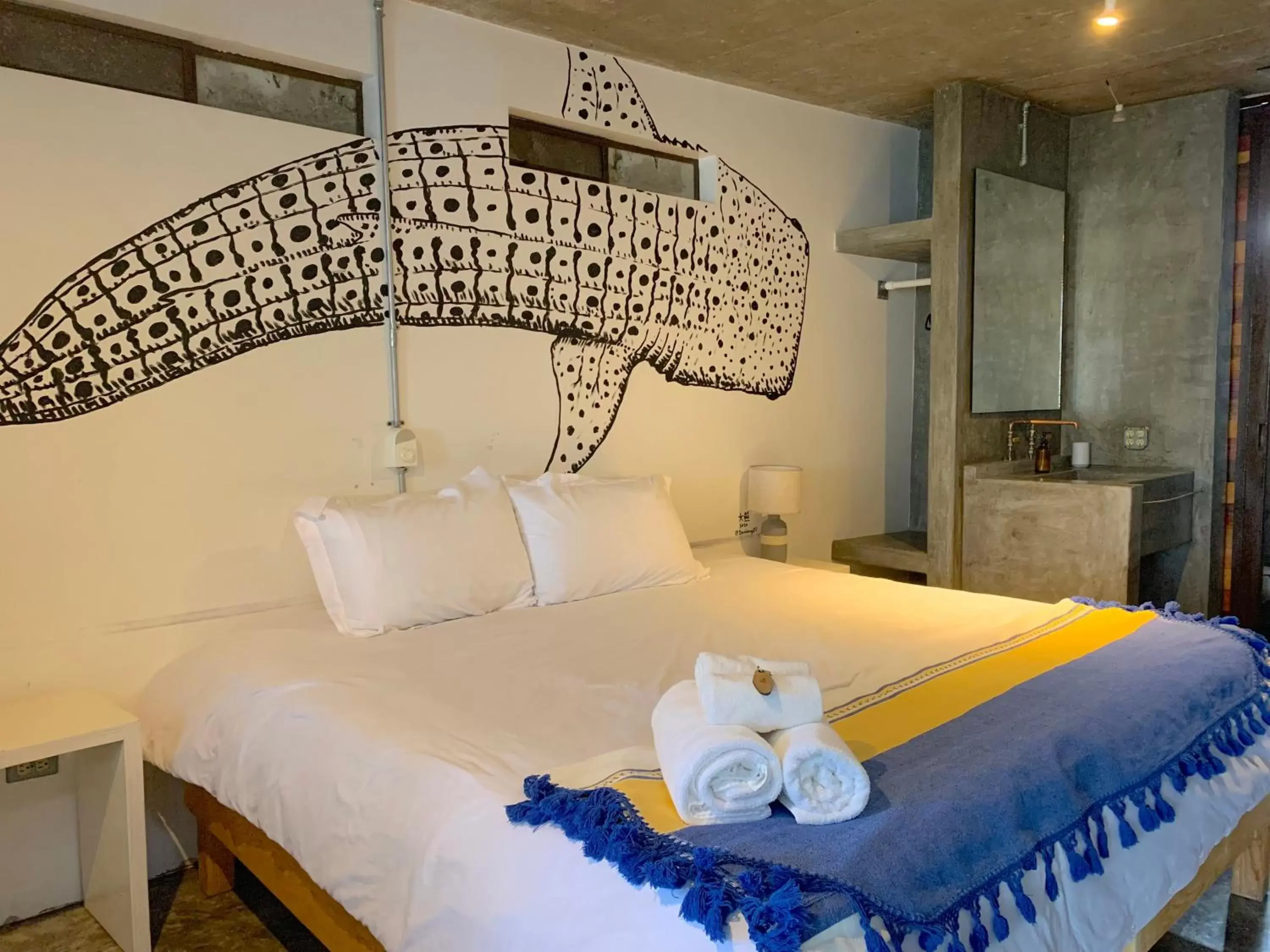 Private King+ Private Bathroom+ Patio (Room 4) in Perro Surfero Hotel Private King+ Private Bathroom+ Patio (Room 4) in Perro Surfero Hotel
