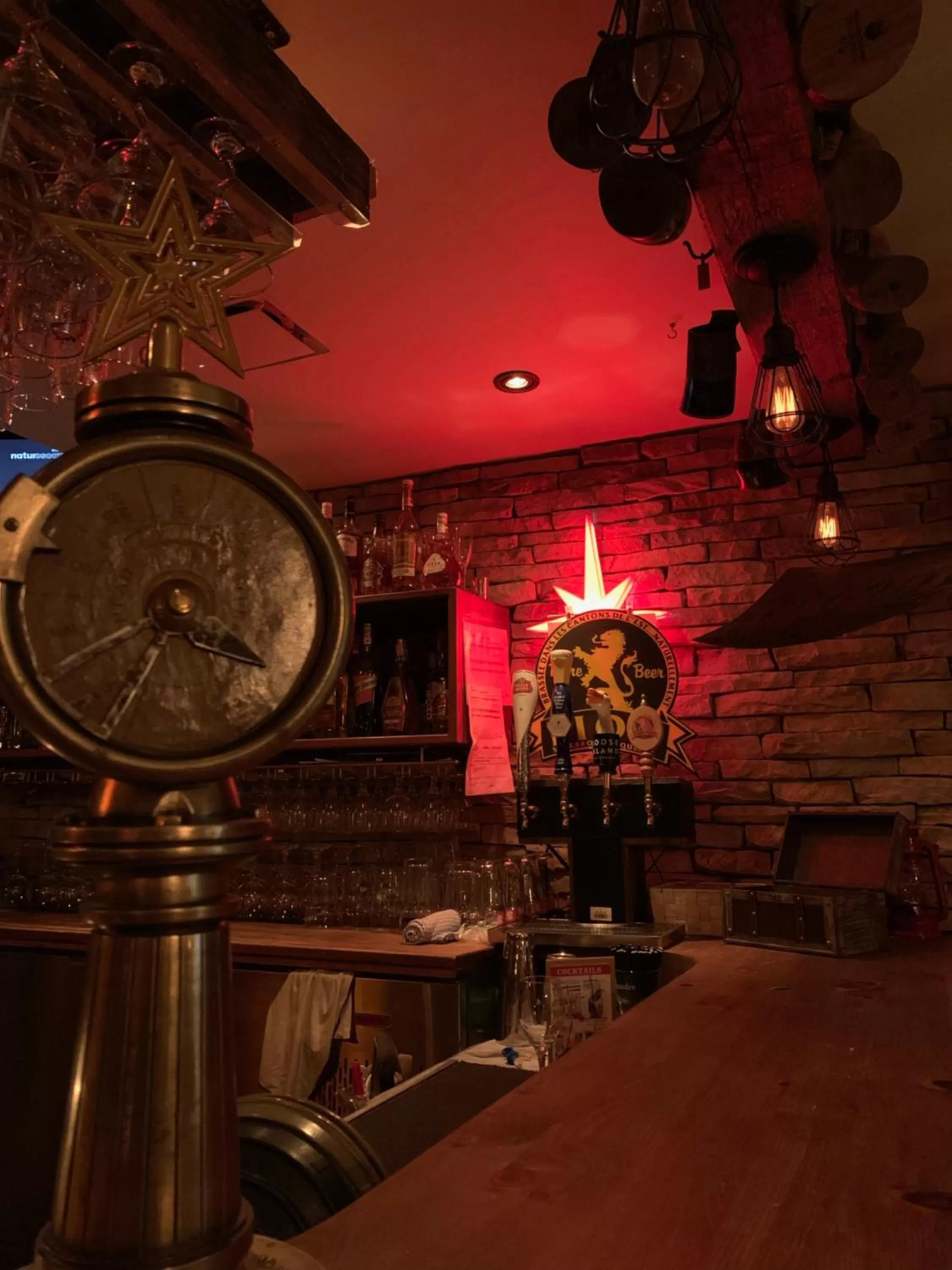 Lounge or bar, Lounge/Bar in Auberge et Chalets sur le Lac