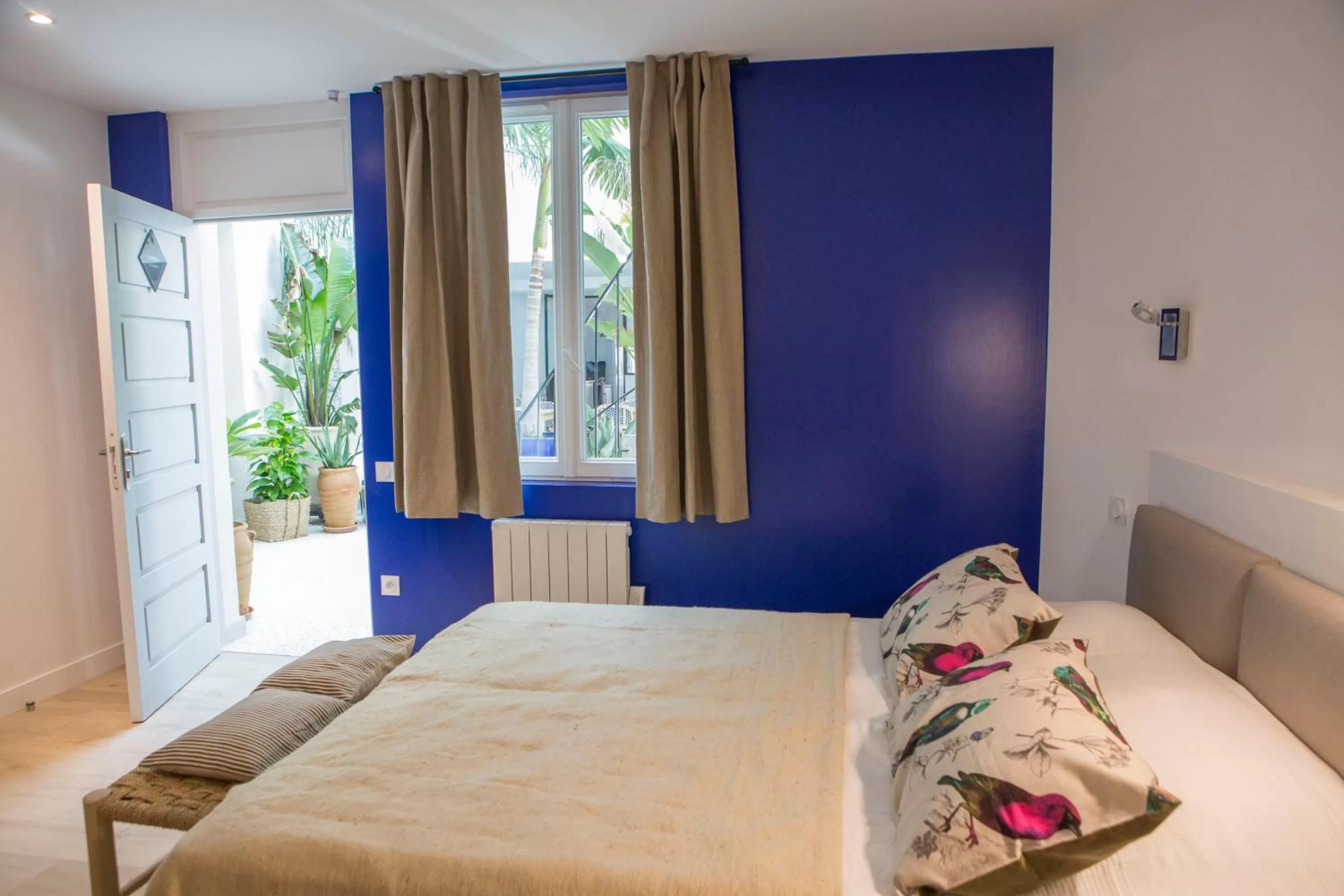 TV and multimedia, Bed in Douce Nuits