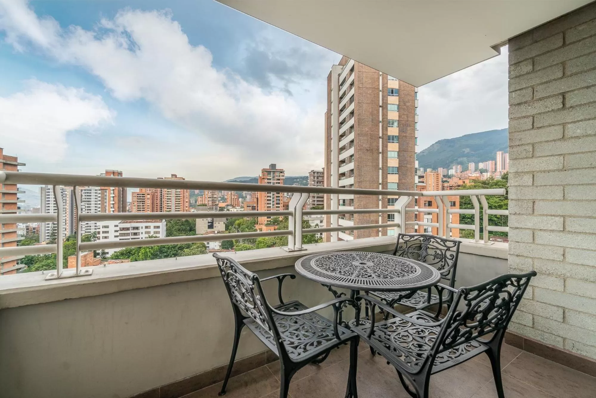 Balcony/Terrace in Apartamentos Poblado Alejandría by HOUSY HOST