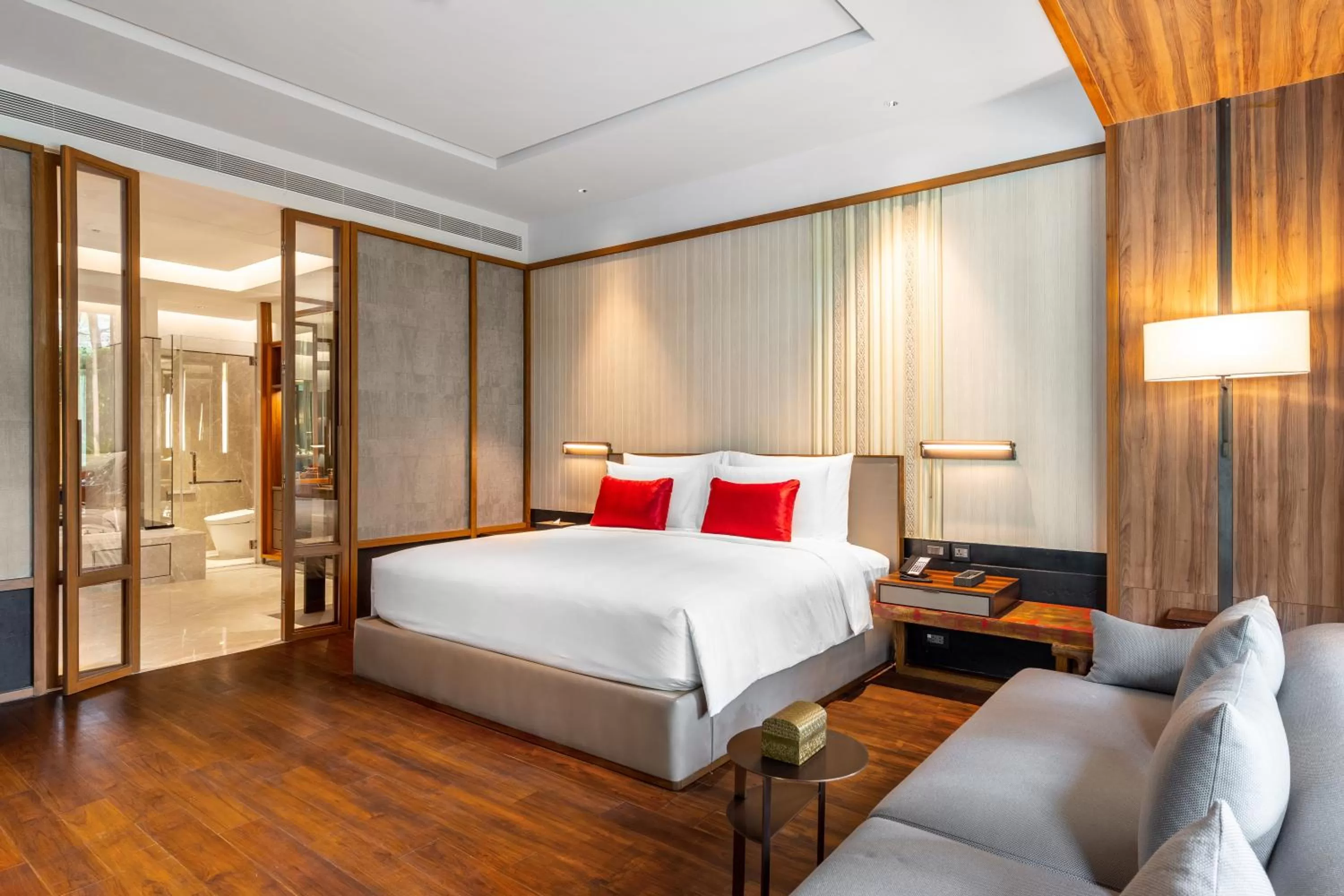 Photo of the whole room, Bed in Villa Deva Resort & Hotel Bangkok