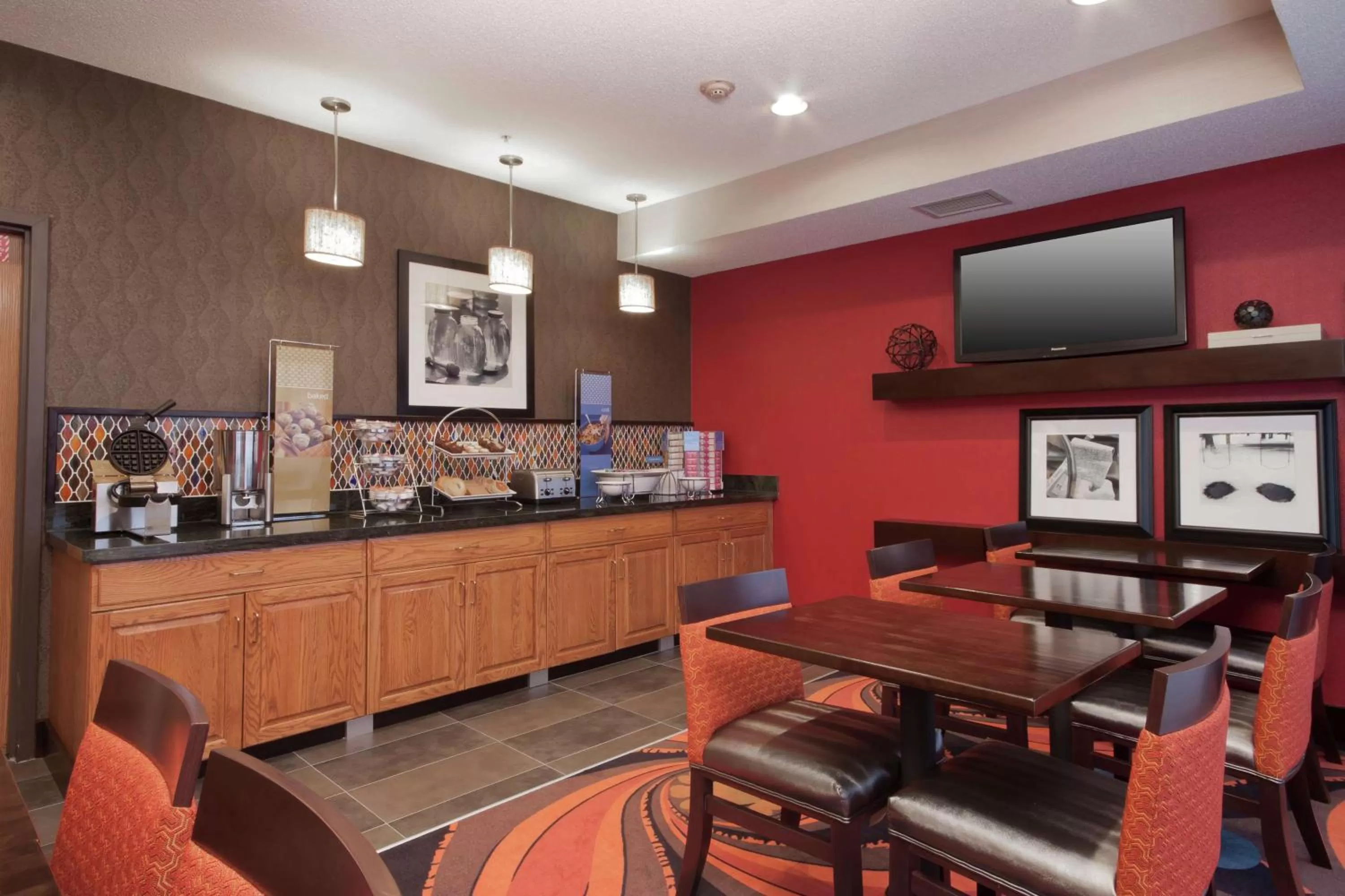 Breakfast in Countryside Inn Jackson