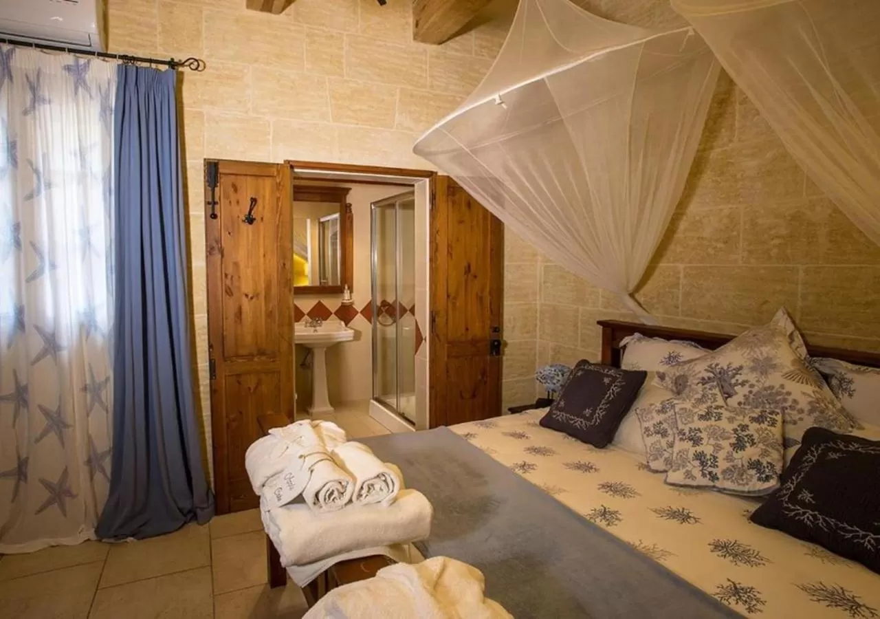 Bedroom, Bed in Betty Cake B&B