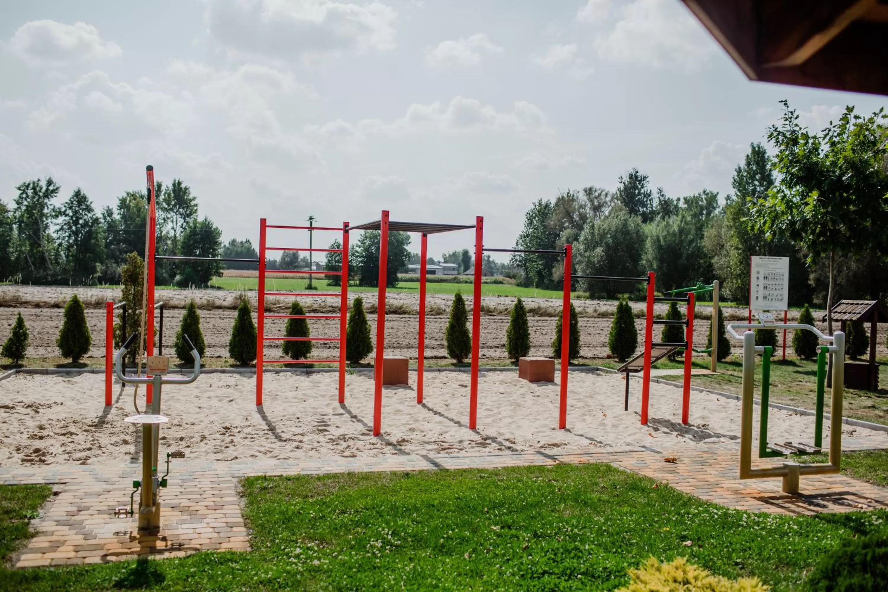 Sports in GOŚCINIEC ZACISZE - pokoje & restauracja blisko A2 Dąbie - Uniejów