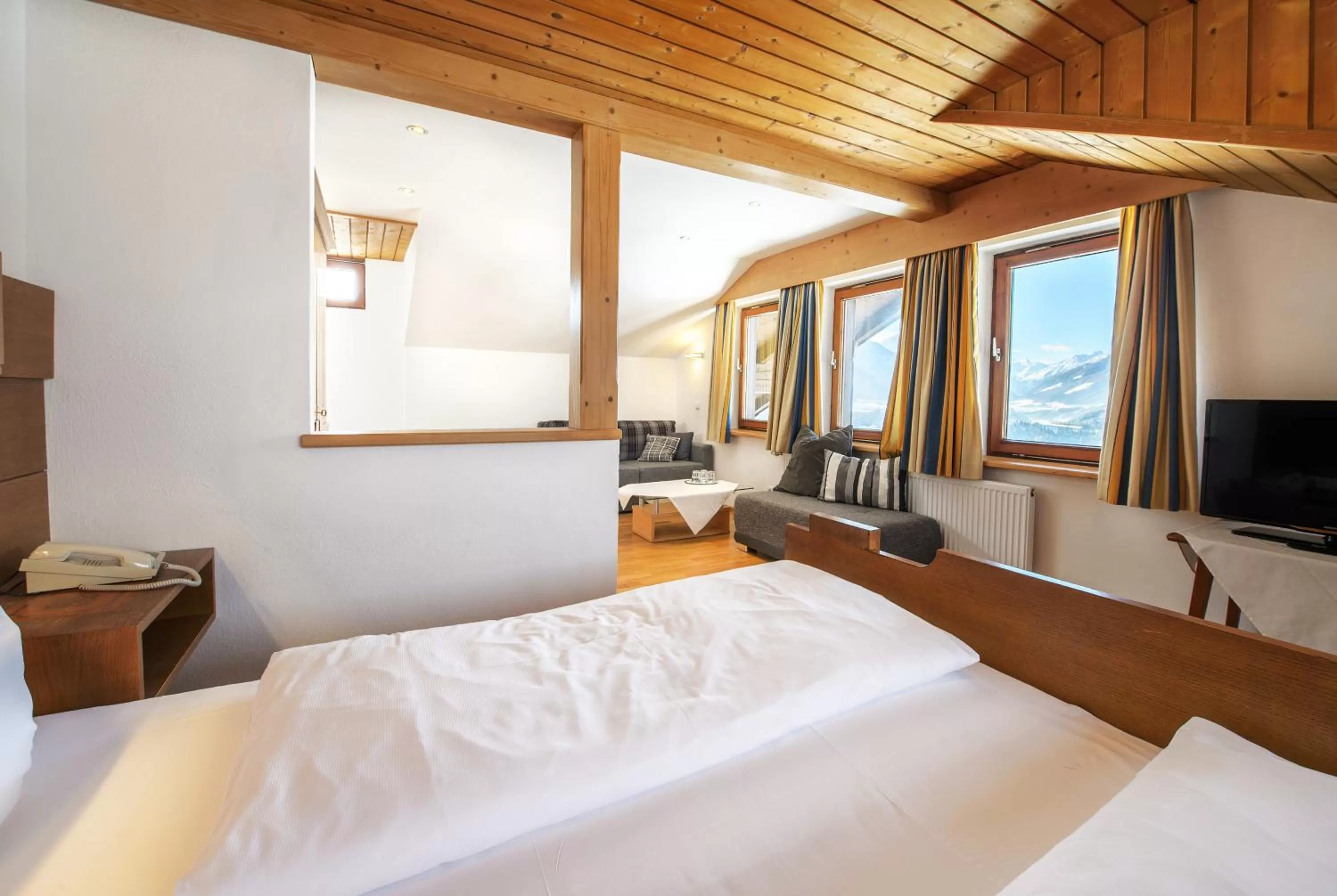 Photo of the whole room, Bed in Bärenwirth - Hotel & Restaurant