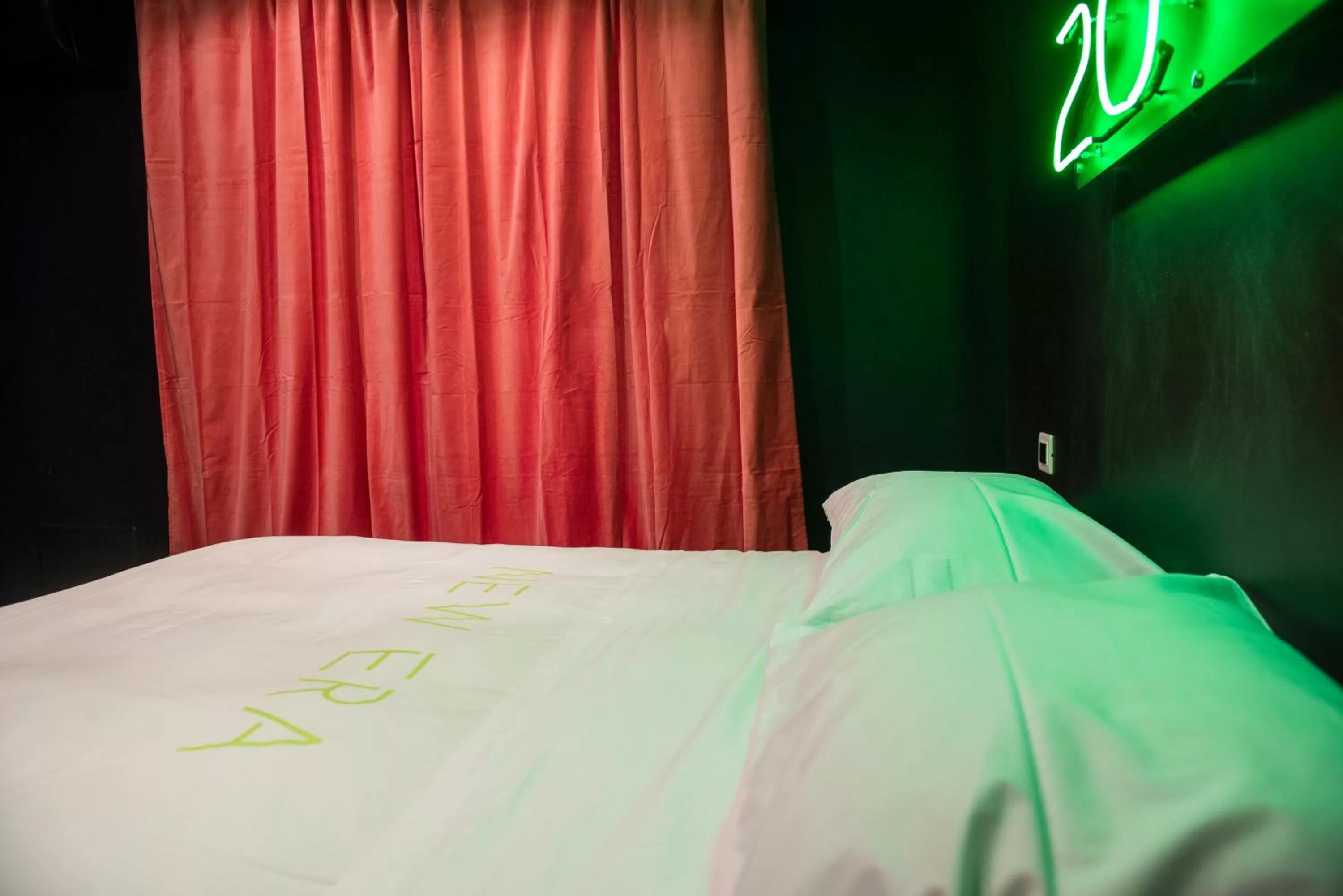 Bed in D'amelio'S suites