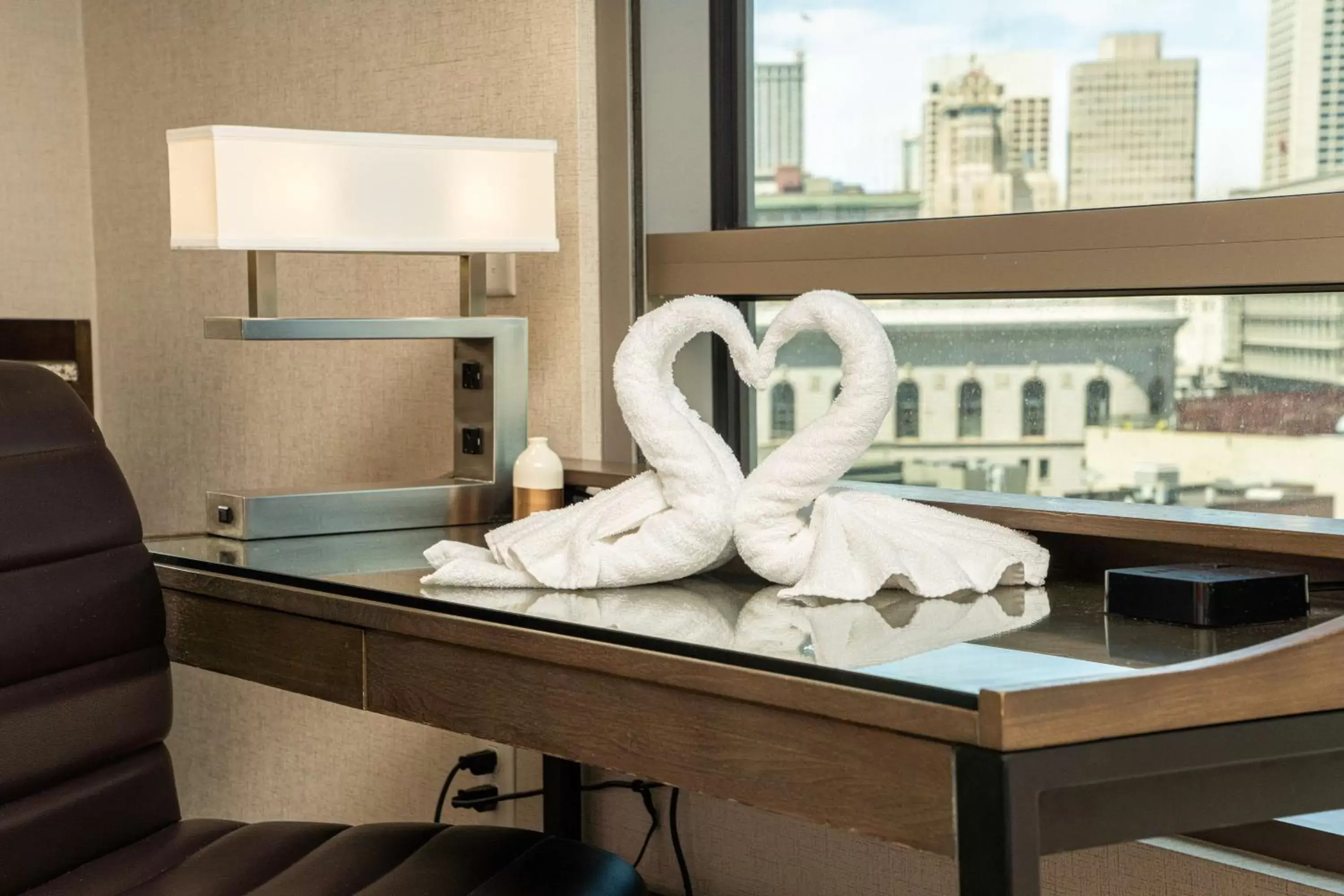 King Room with City View - Non-Smoking in Hampton Inn San Francisco Downtown/Convention Center King Room with City View - Non-Smoking in Hampton Inn San Francisco Downtown/Convention Center