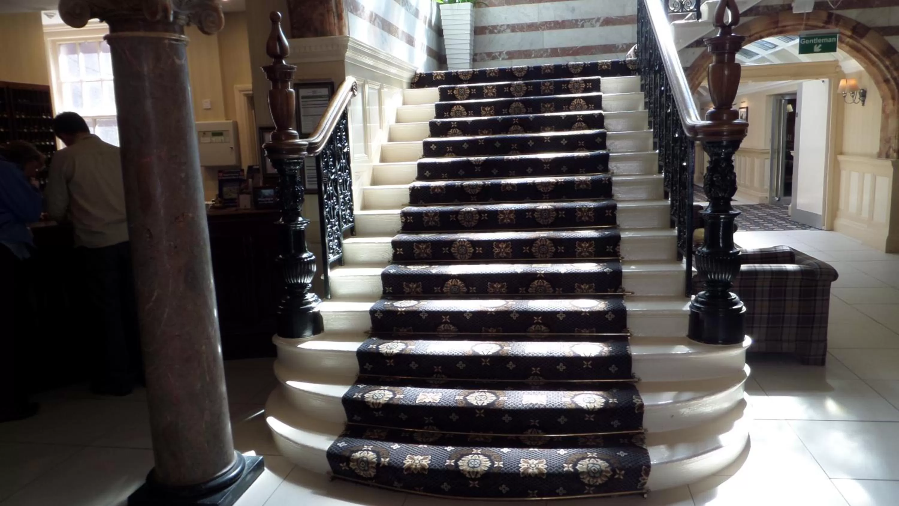 Lobby or reception in Crown & Mitre Hotel