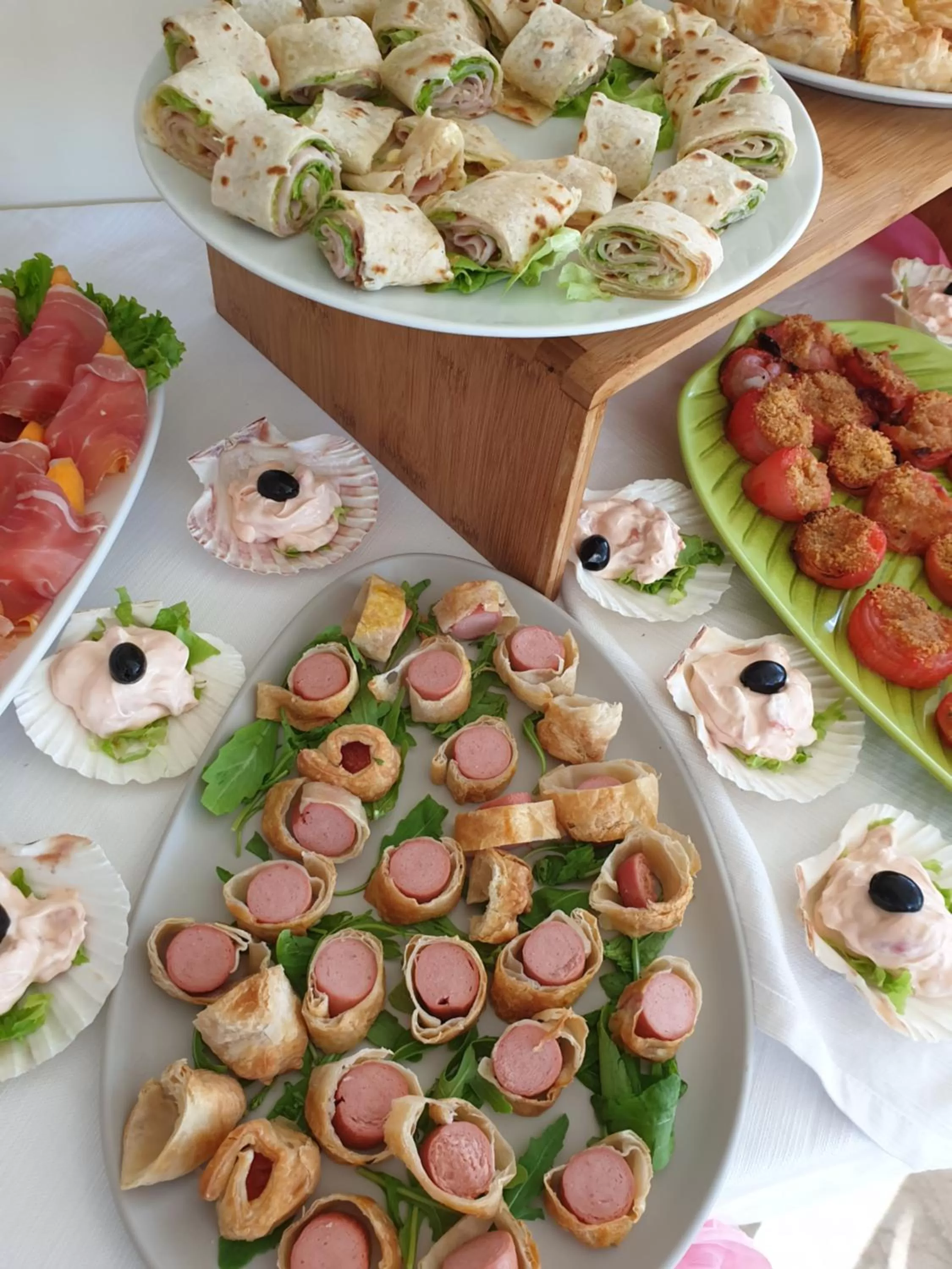 Food and drinks in Hotel Kim