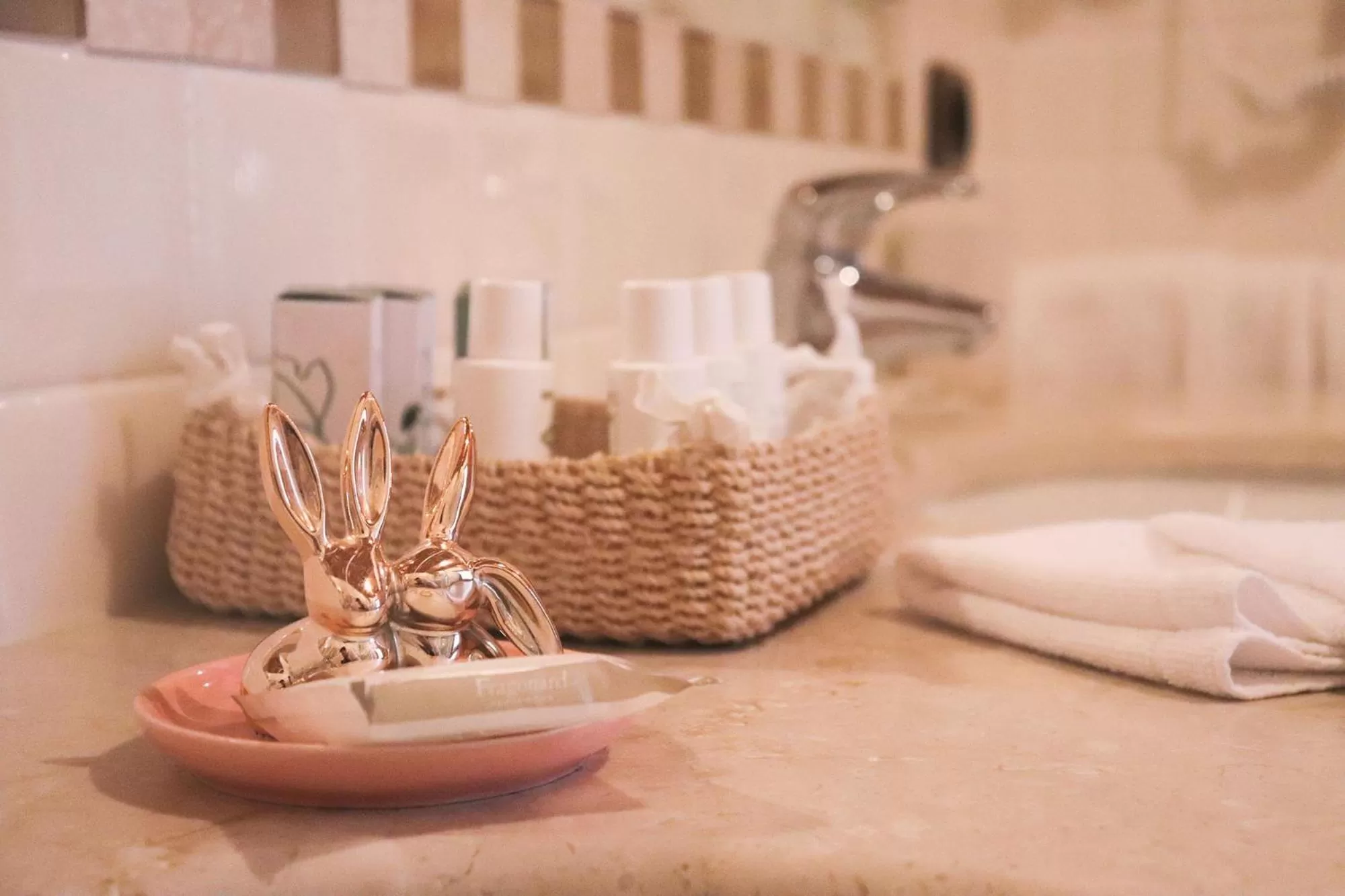 Restaurant/Places to Eat in Alice Relais Nelle Vigne