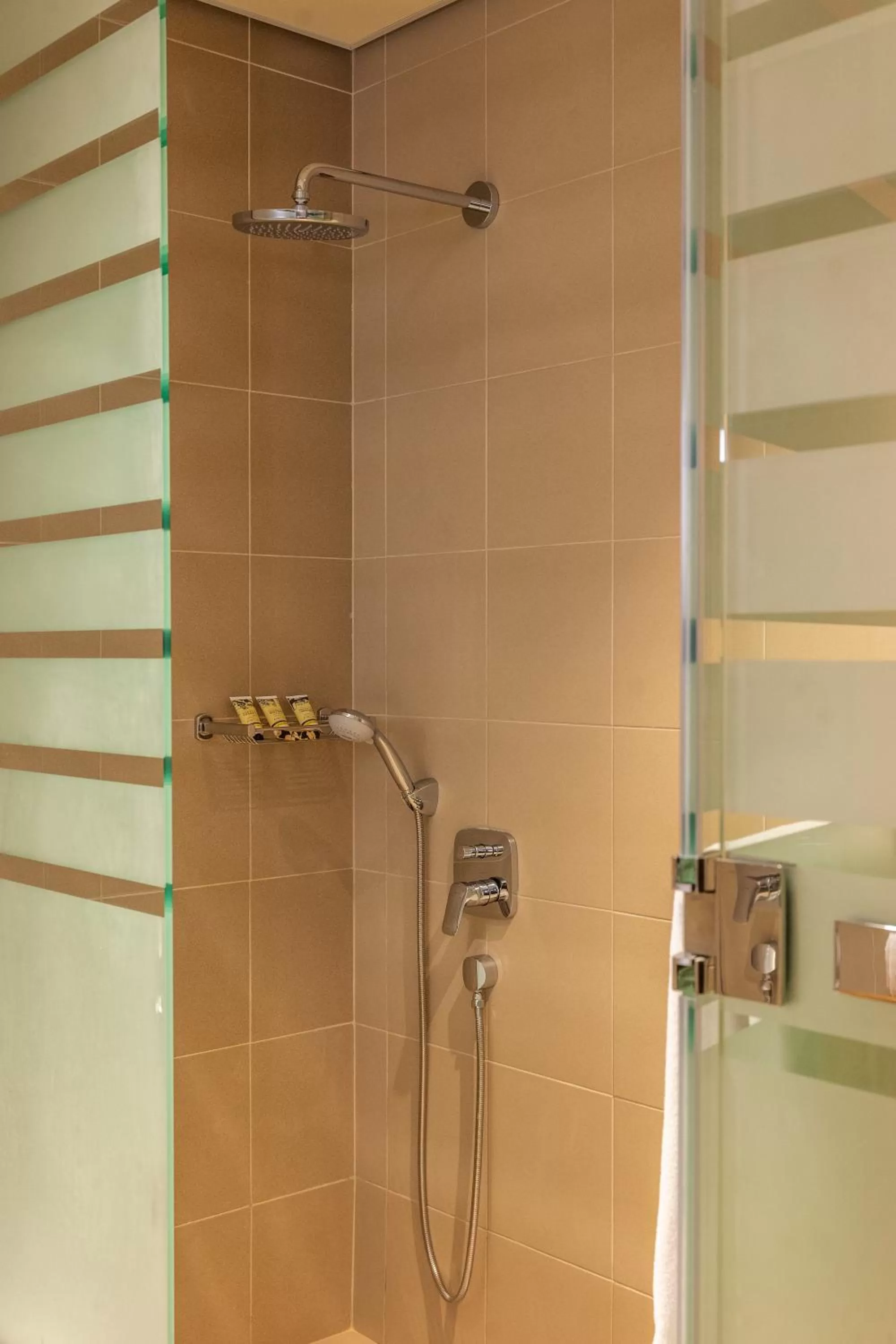 Bathroom in Remal Hotel & Villas Al Dhannah City