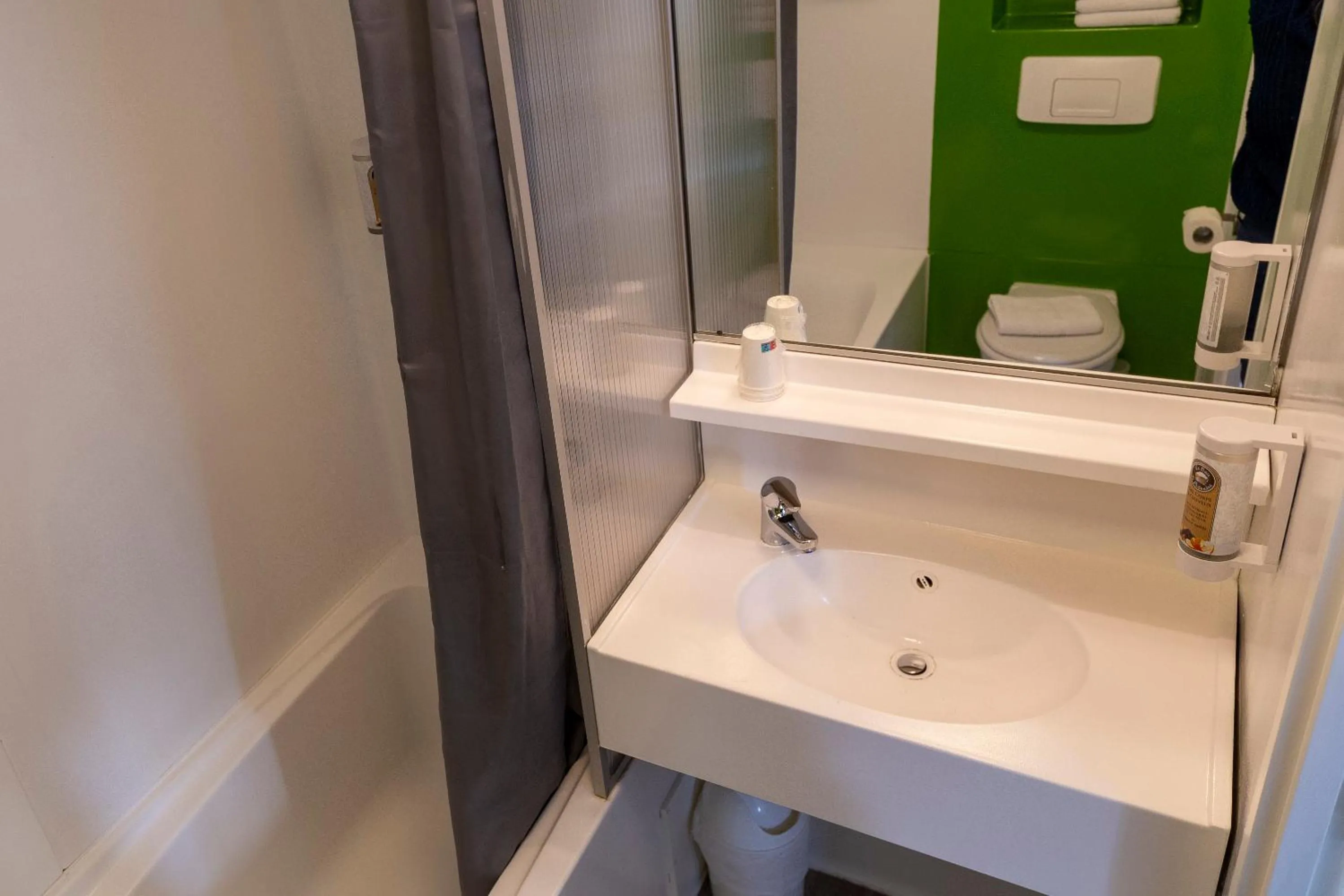 Bath in Hotel Victoria