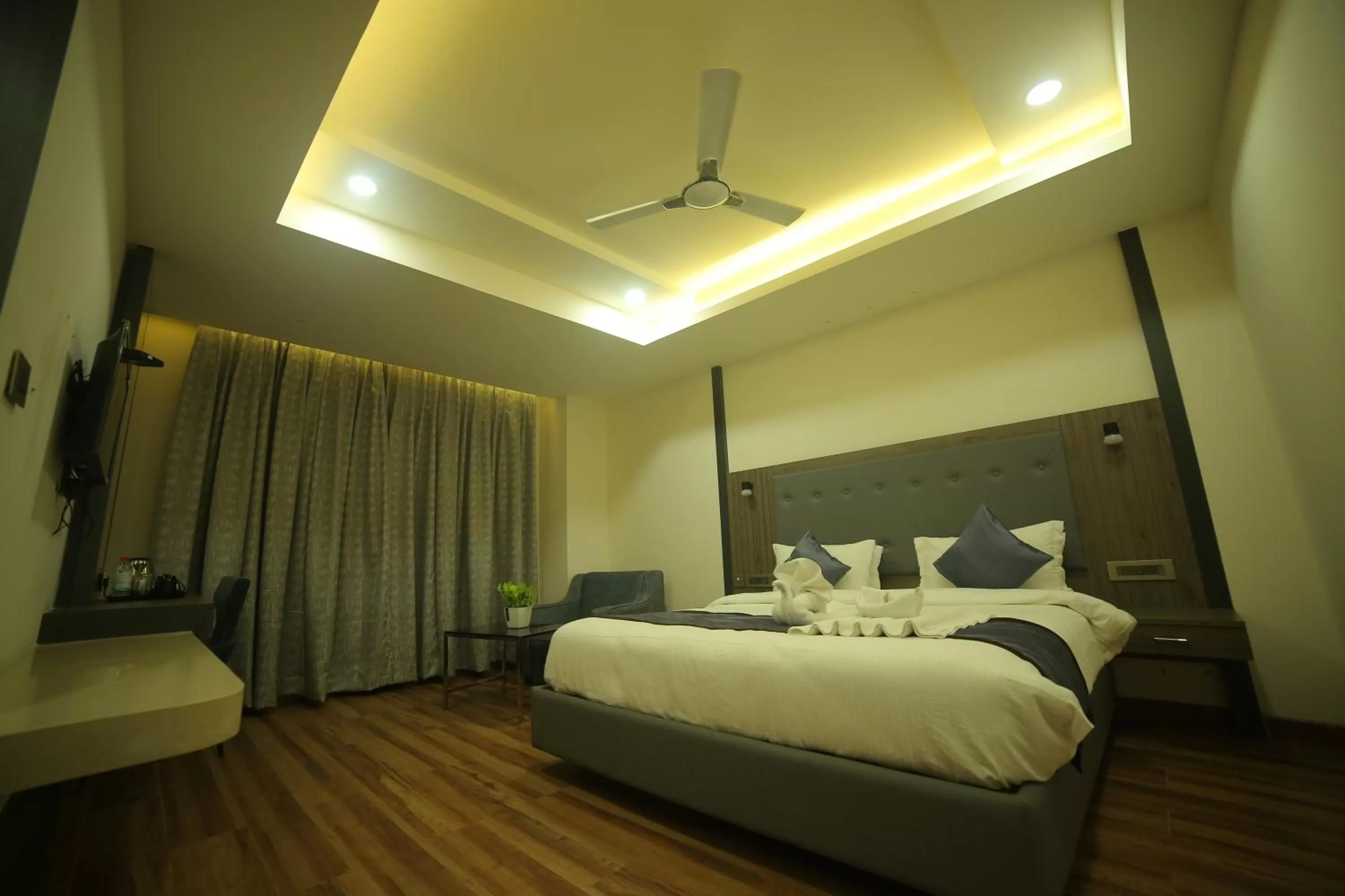 Photo of the whole room, Bed in Sree Fortune Grand, Tadepalli
