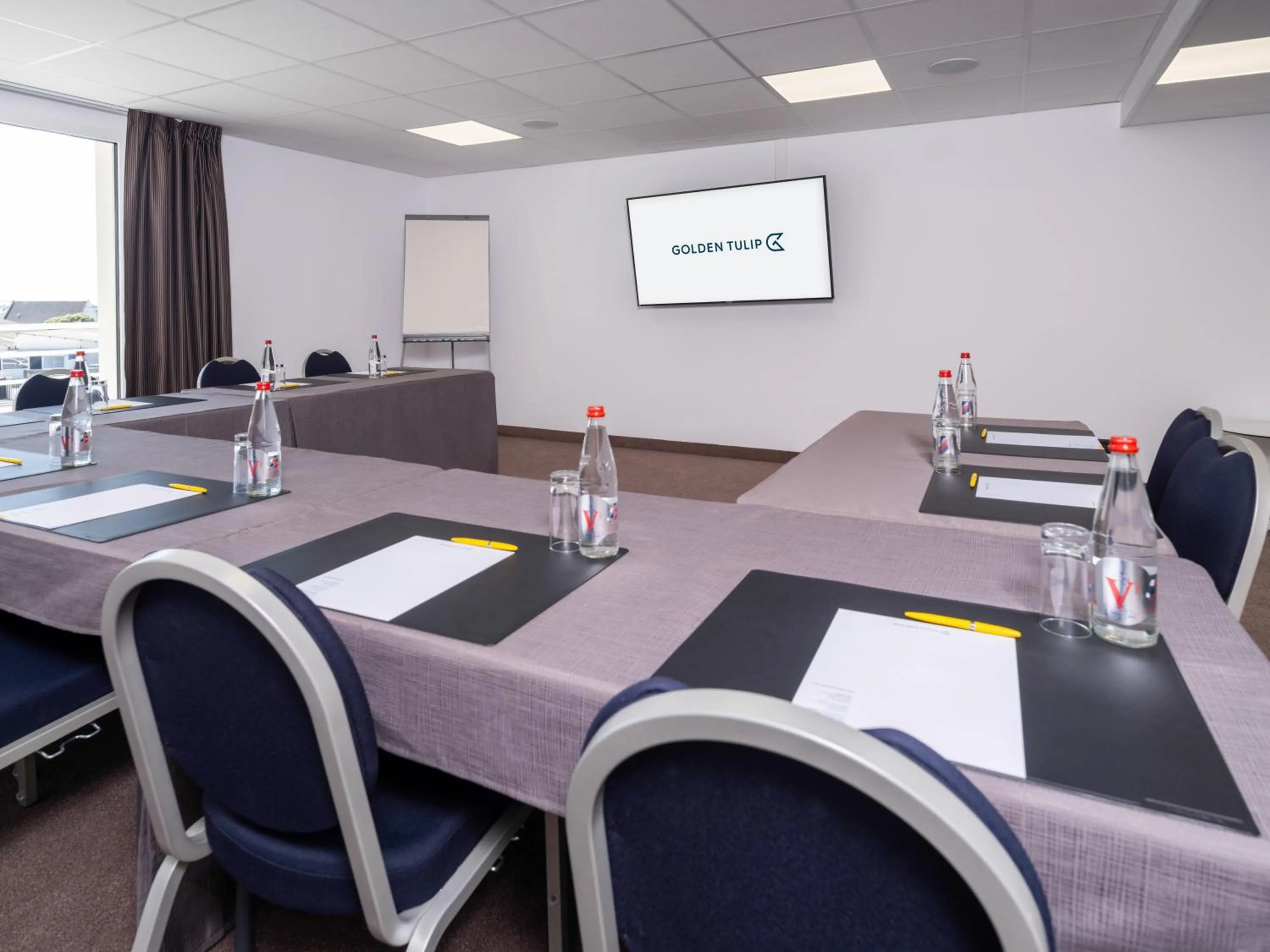 Meeting/conference room in Golden Tulip La Baule Hotel and Residence