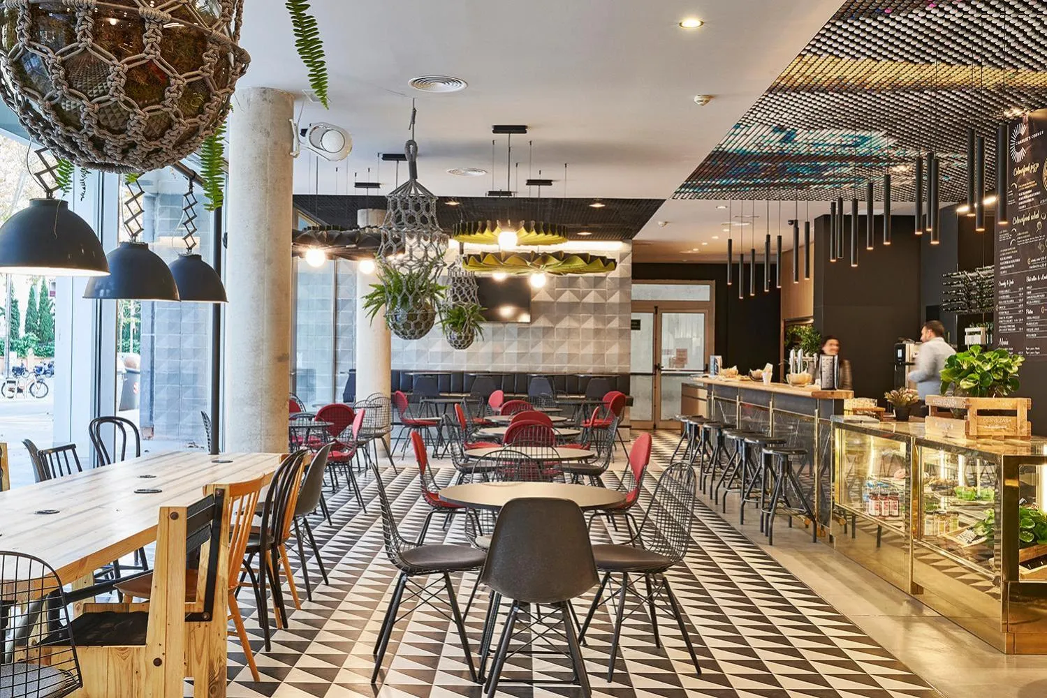 Restaurant/places to eat in Ibis Barcelona Plaza Glòries 22@