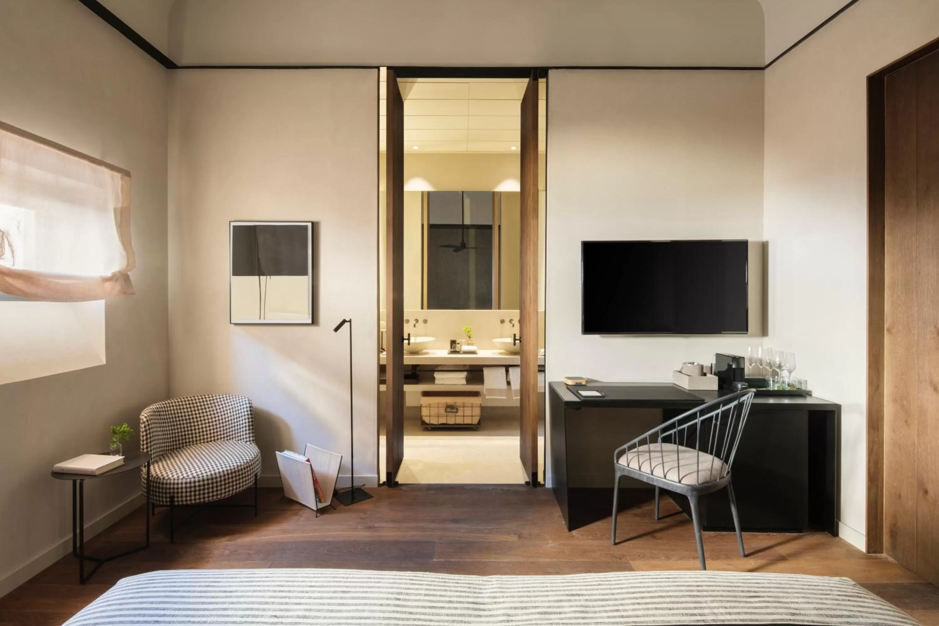 Photo of the whole room, Bed in Can Ferrereta