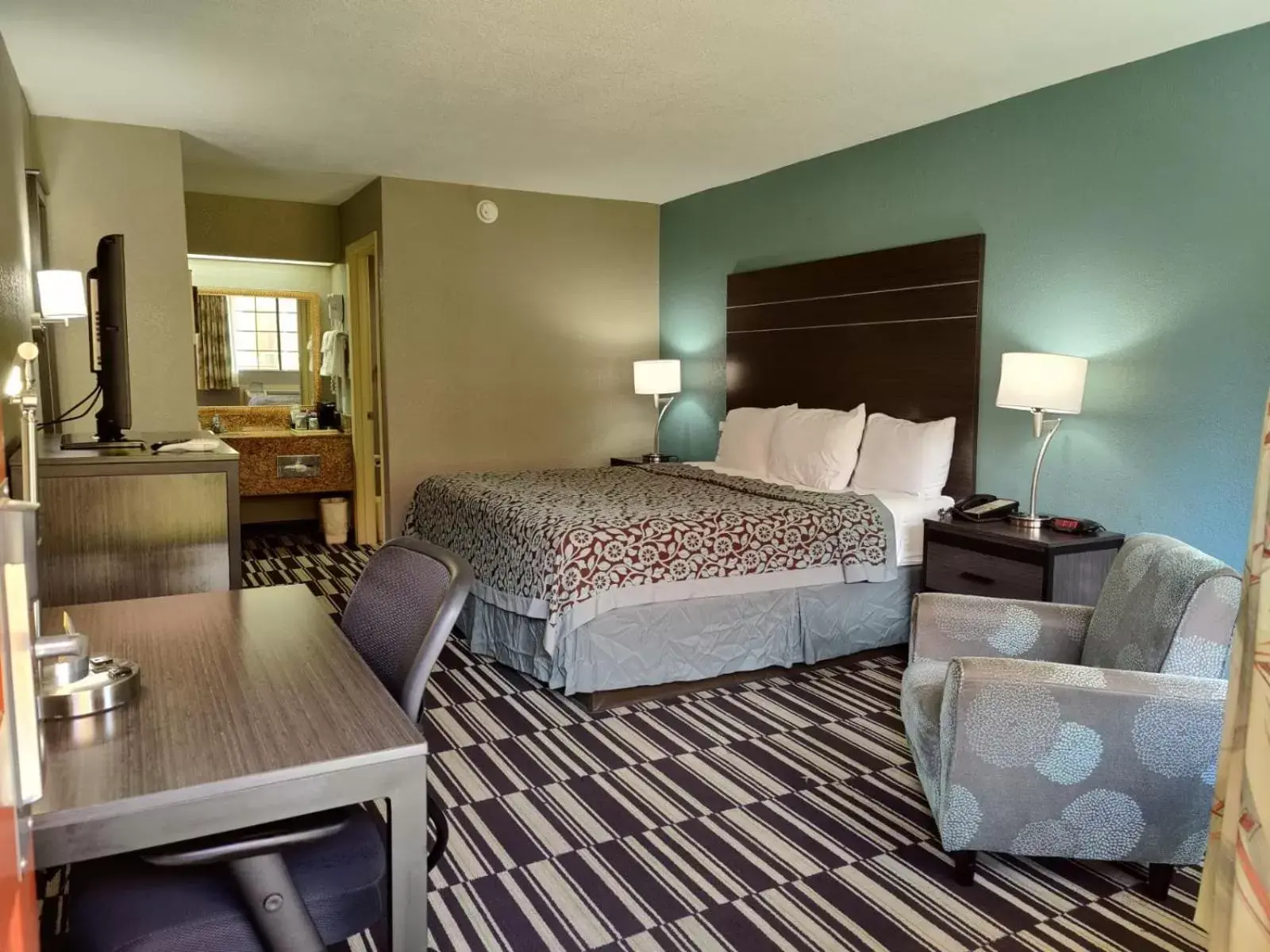 King Room - Disability Access - Non-Smoking in Days Inn by Wyndham Southaven MS King Room - Disability Access - Non-Smoking in Days Inn by Wyndham Southaven MS