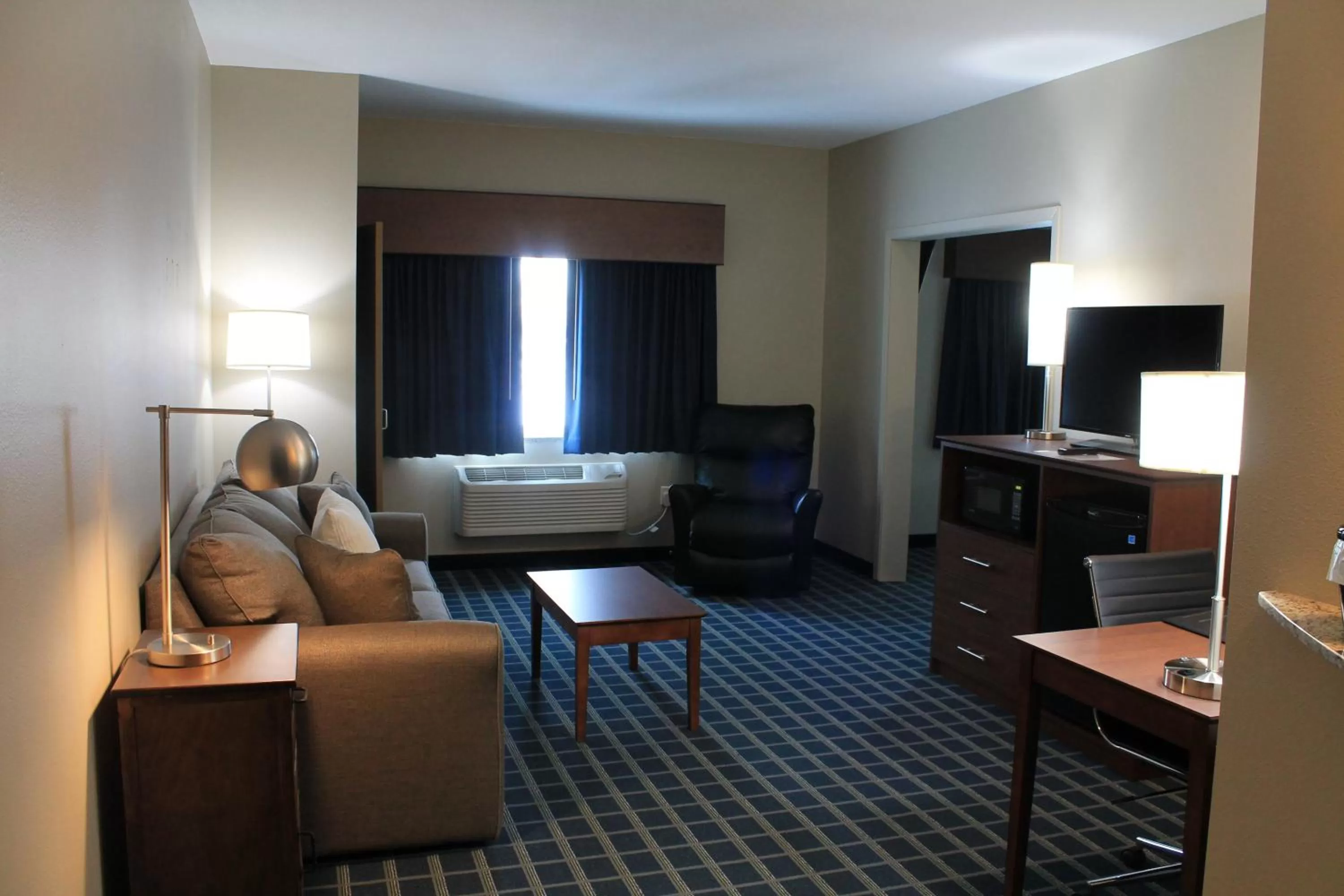 Bed in Brookstone Lodge & Suites - Emmetsburg