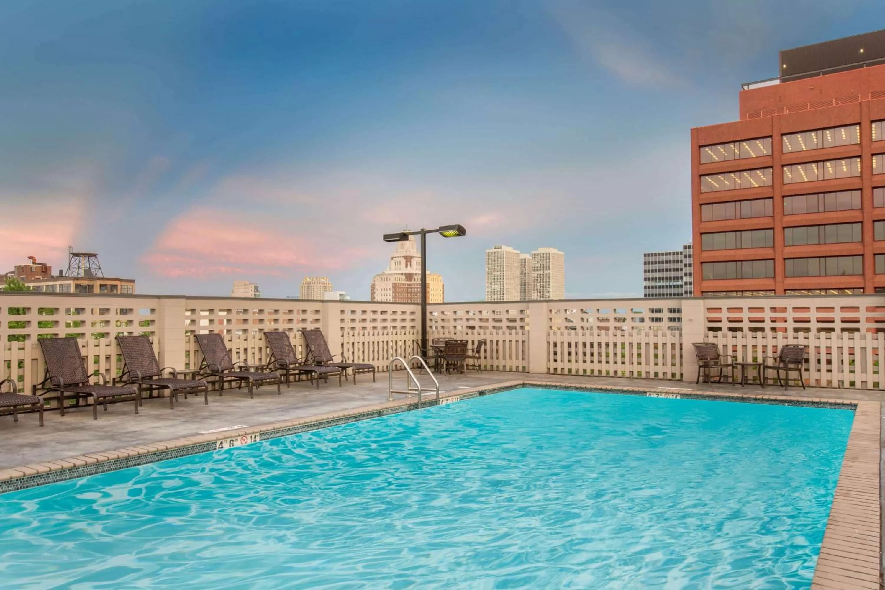 Pool view in Wyndham Philadelphia-Historic District