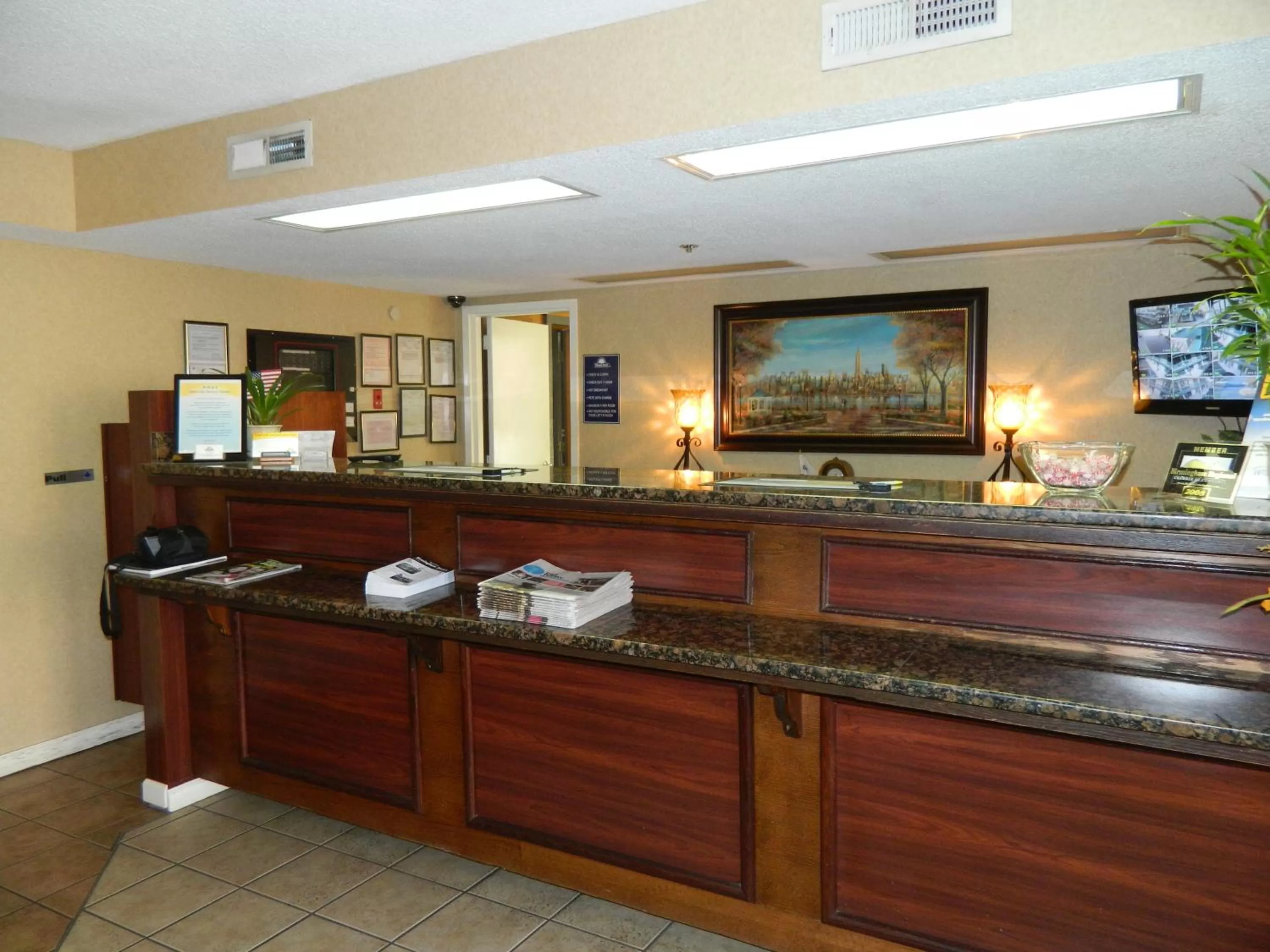 Lobby or reception in Days Inn by Wyndham Hoover Birmingham