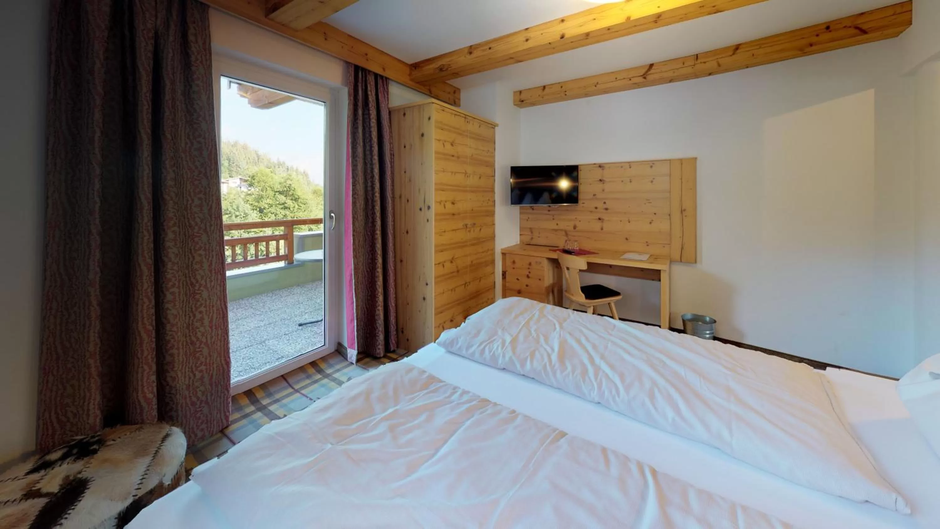 Photo of the whole room in Home suite home