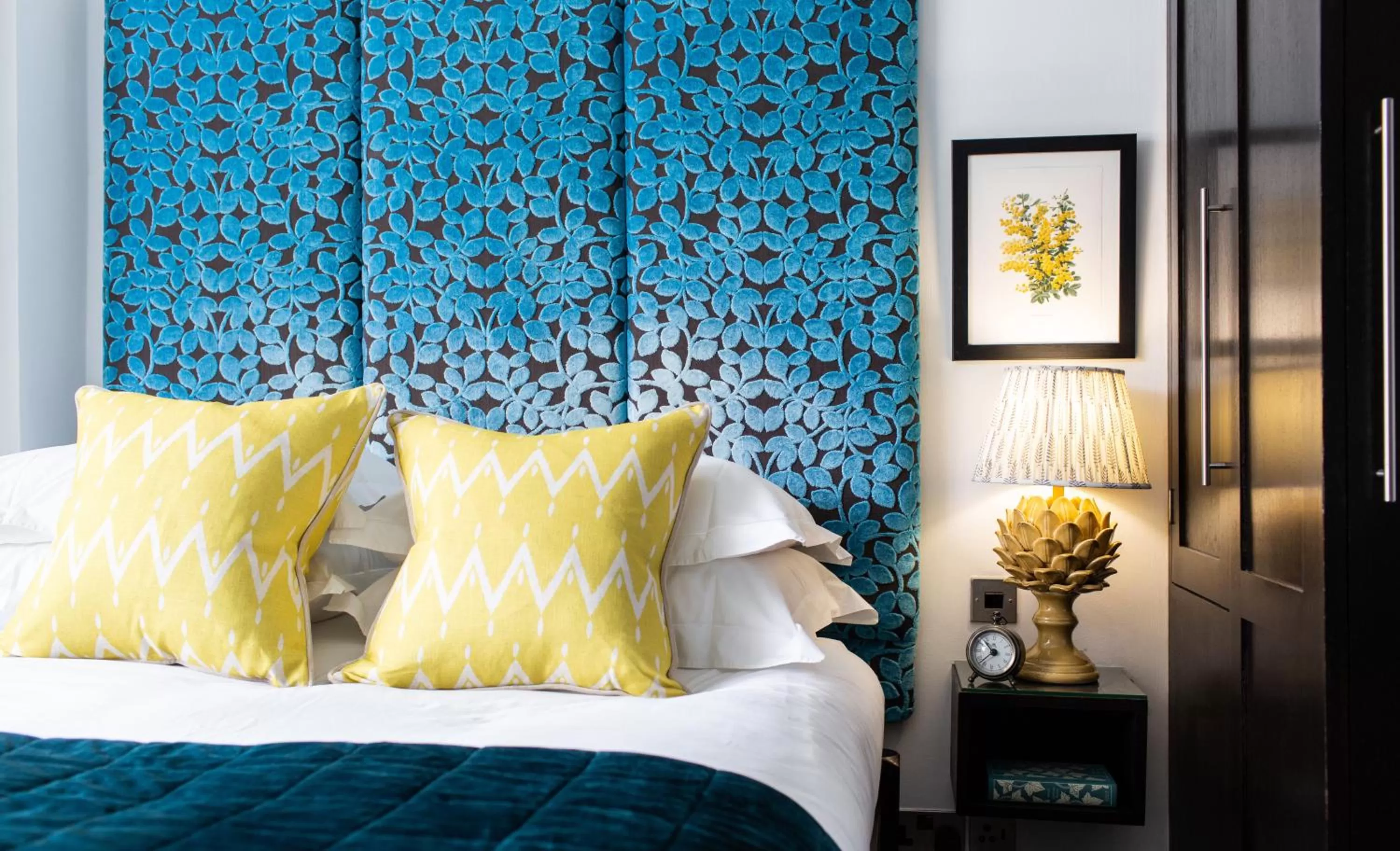 Bedroom, Bed in Hogarths