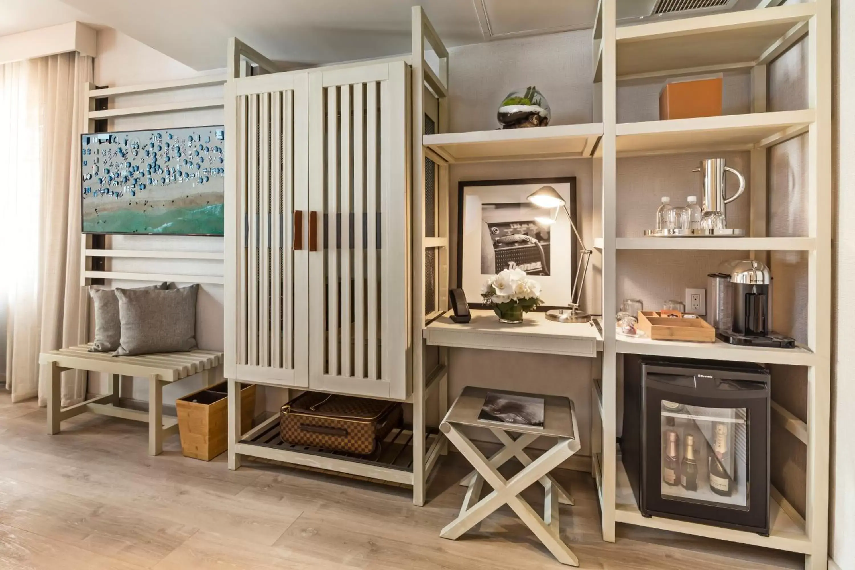 Superior King Room in Lennox Miami Beach Superior King Room in Lennox Miami Beach