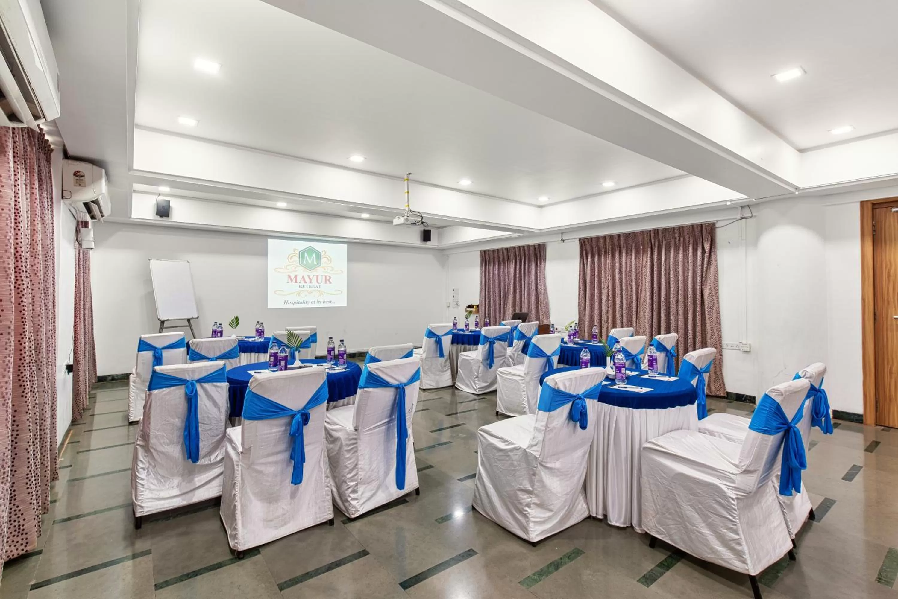 Meeting/conference room in Mayur Retreat & Spa