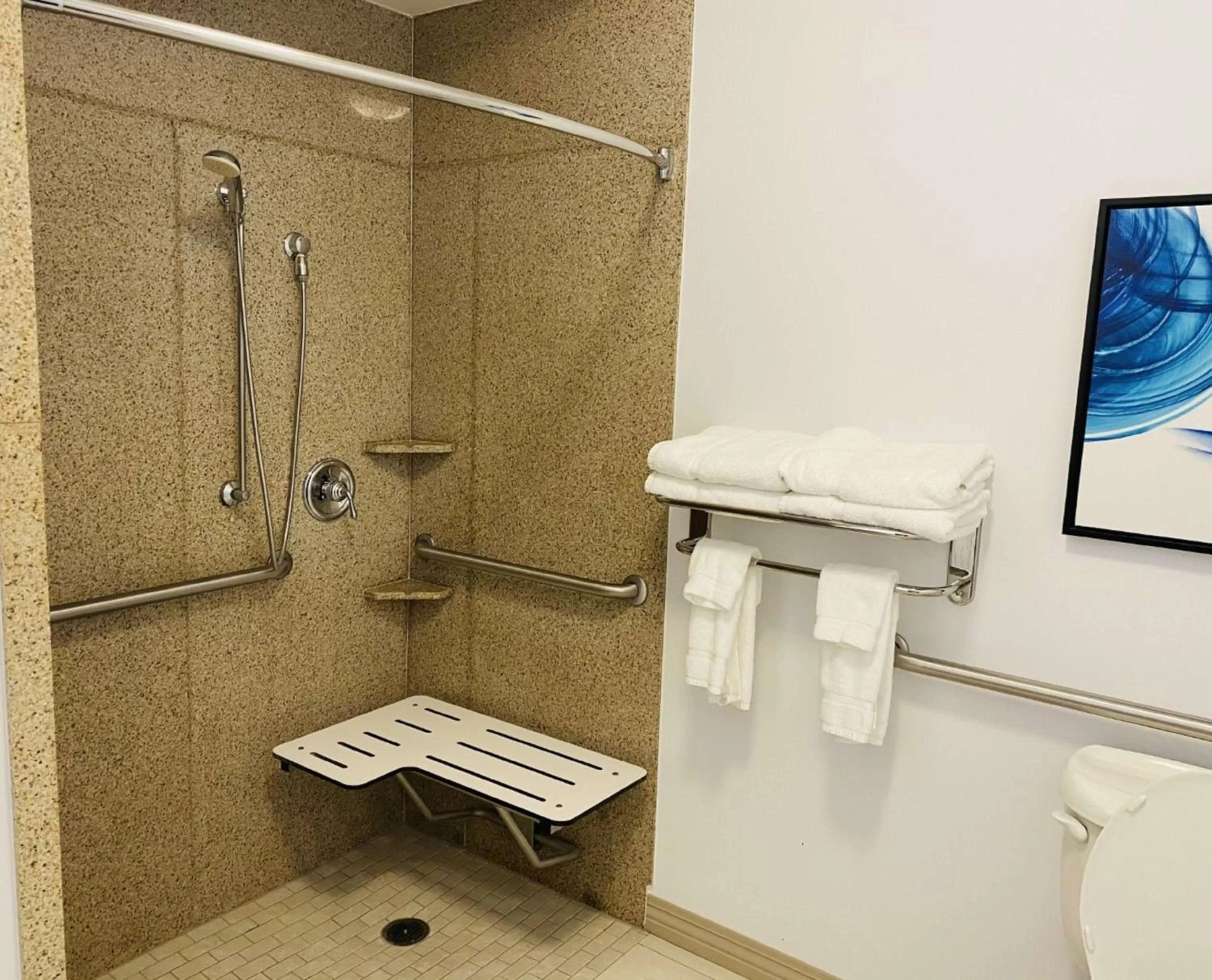 Bathroom in Hilton Garden Inn Columbia