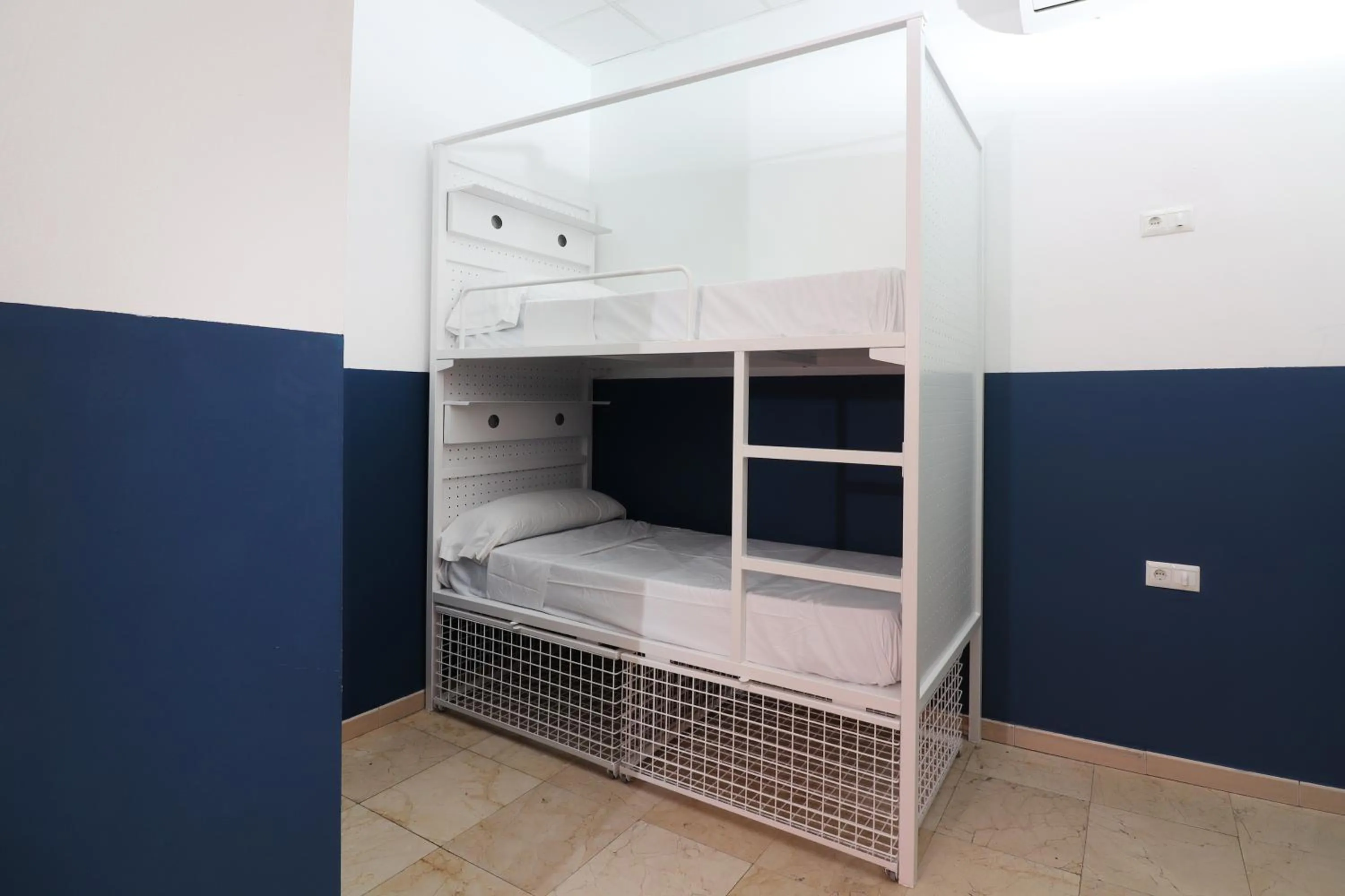 Bed in Feel Hostels City Center