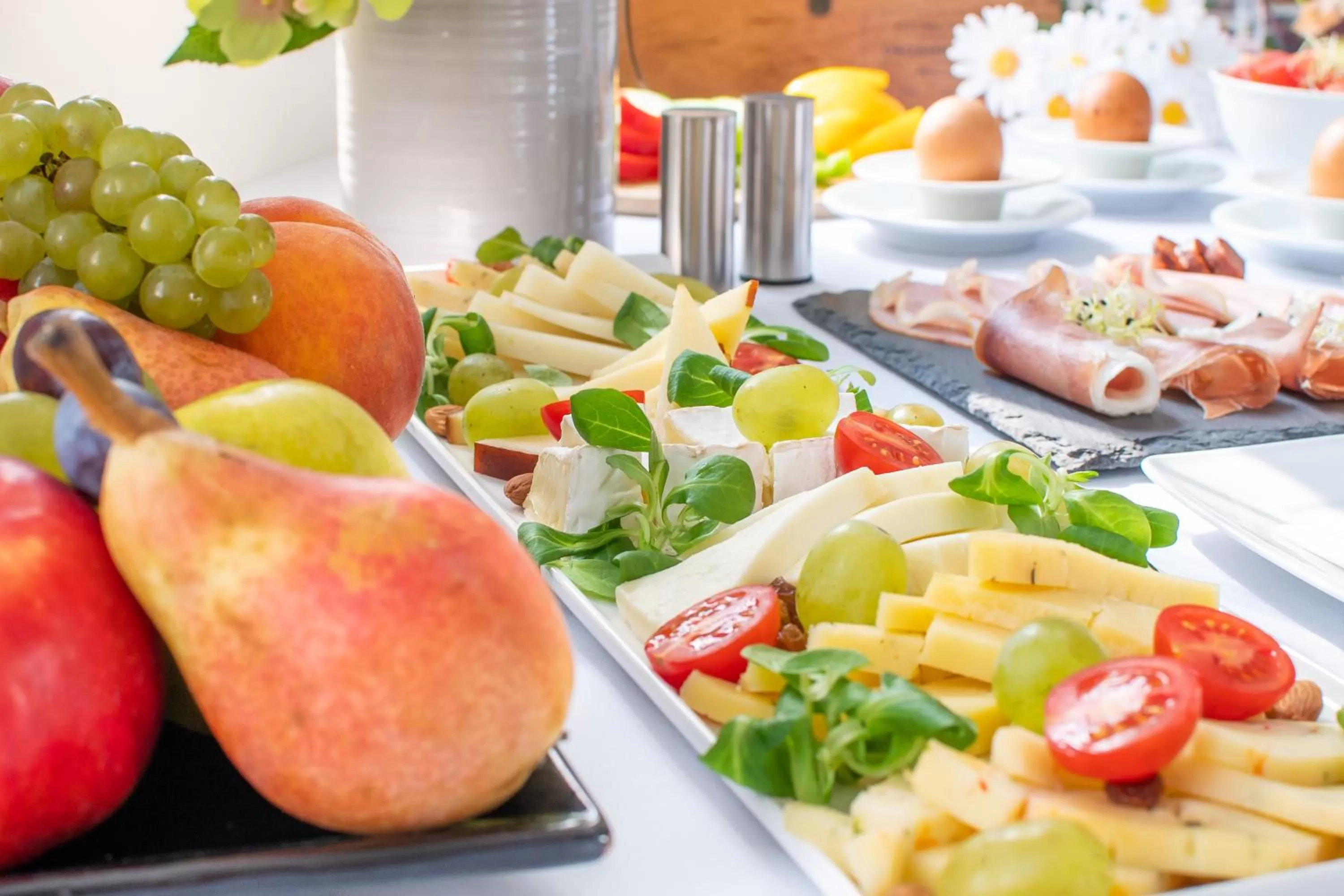 Buffet breakfast in Botrytis Borhotel