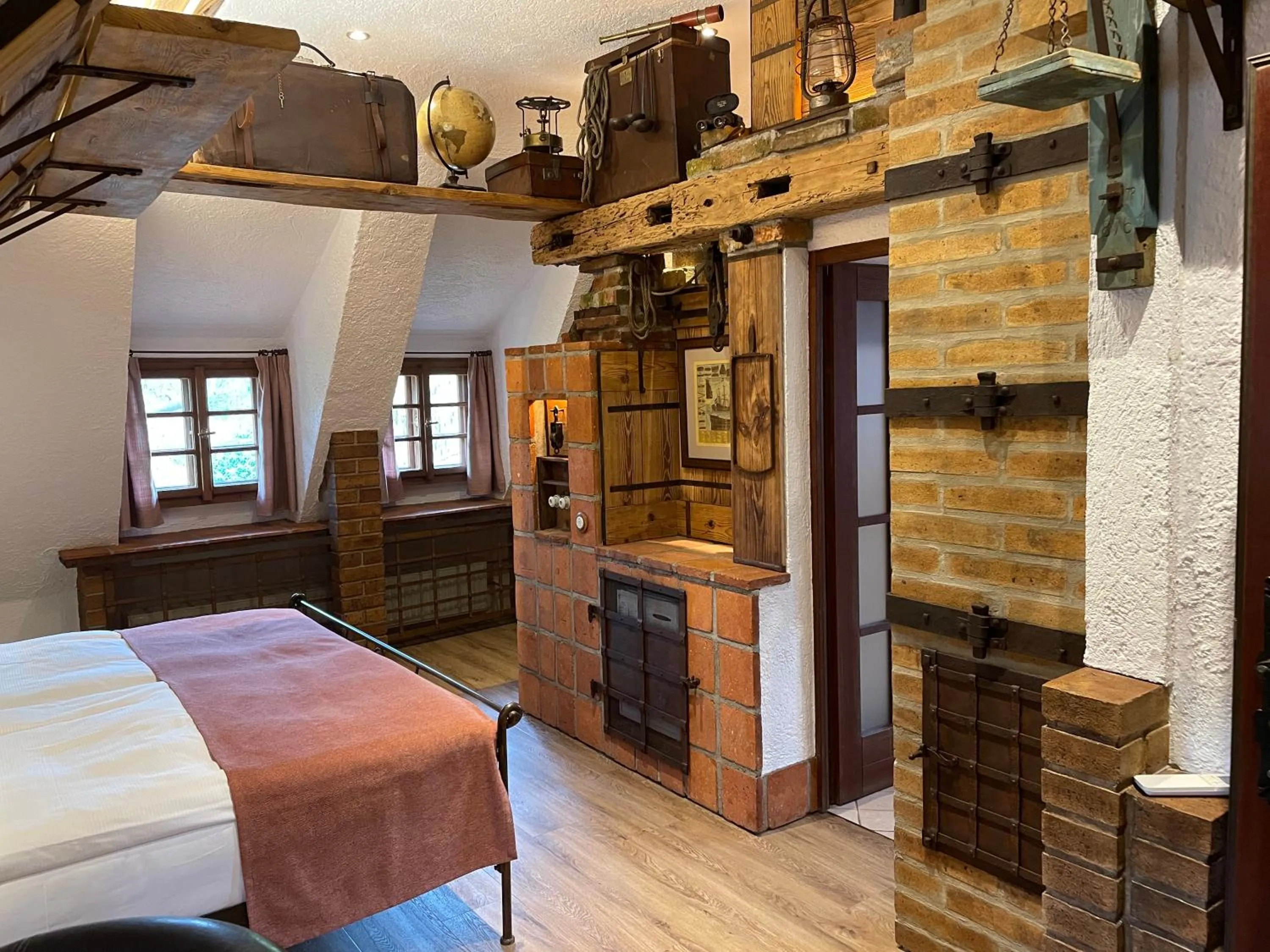 Bed in Romantik Hotel U Raka