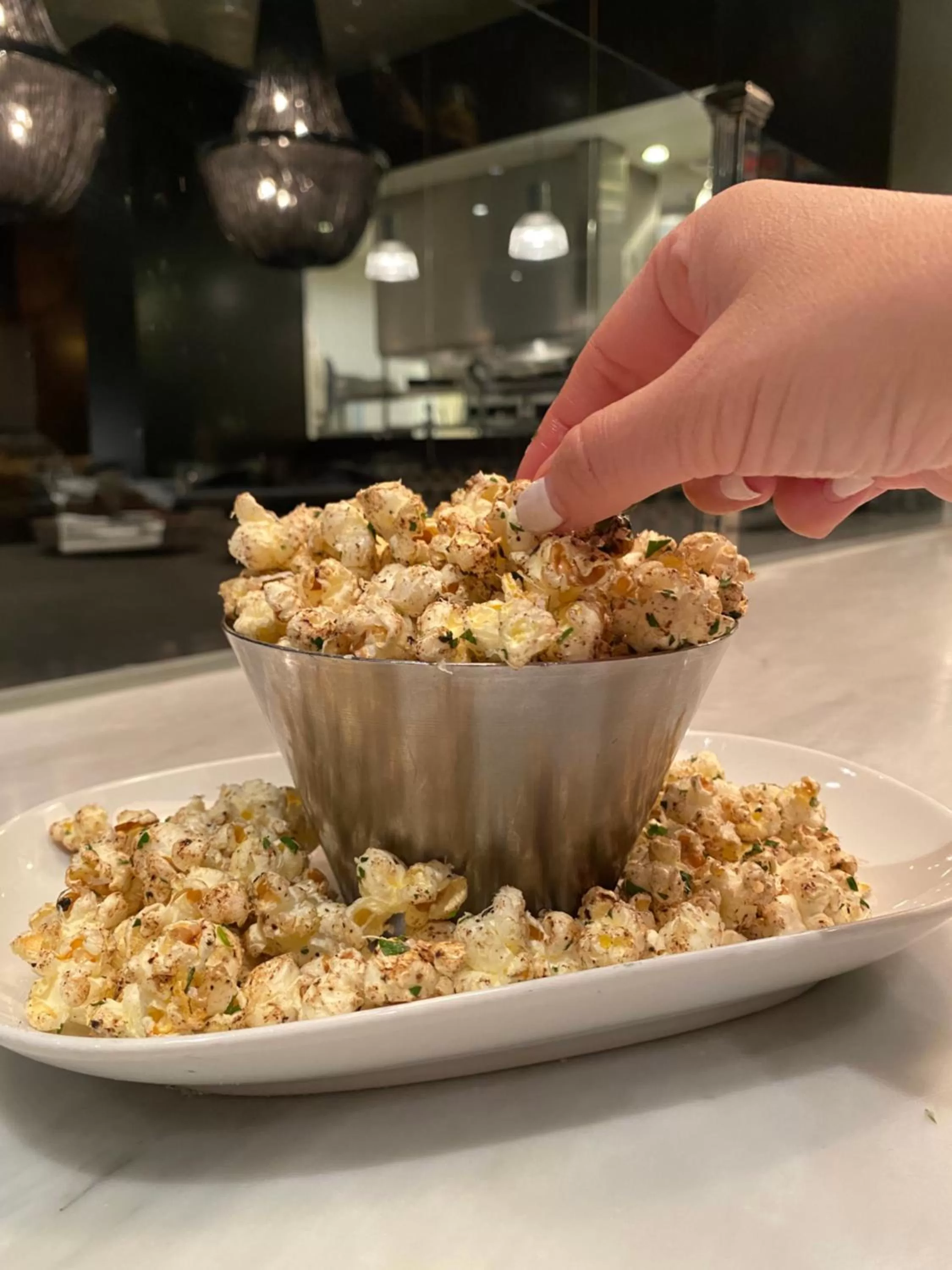 Restaurant/places to eat in Century Plaza Hotel